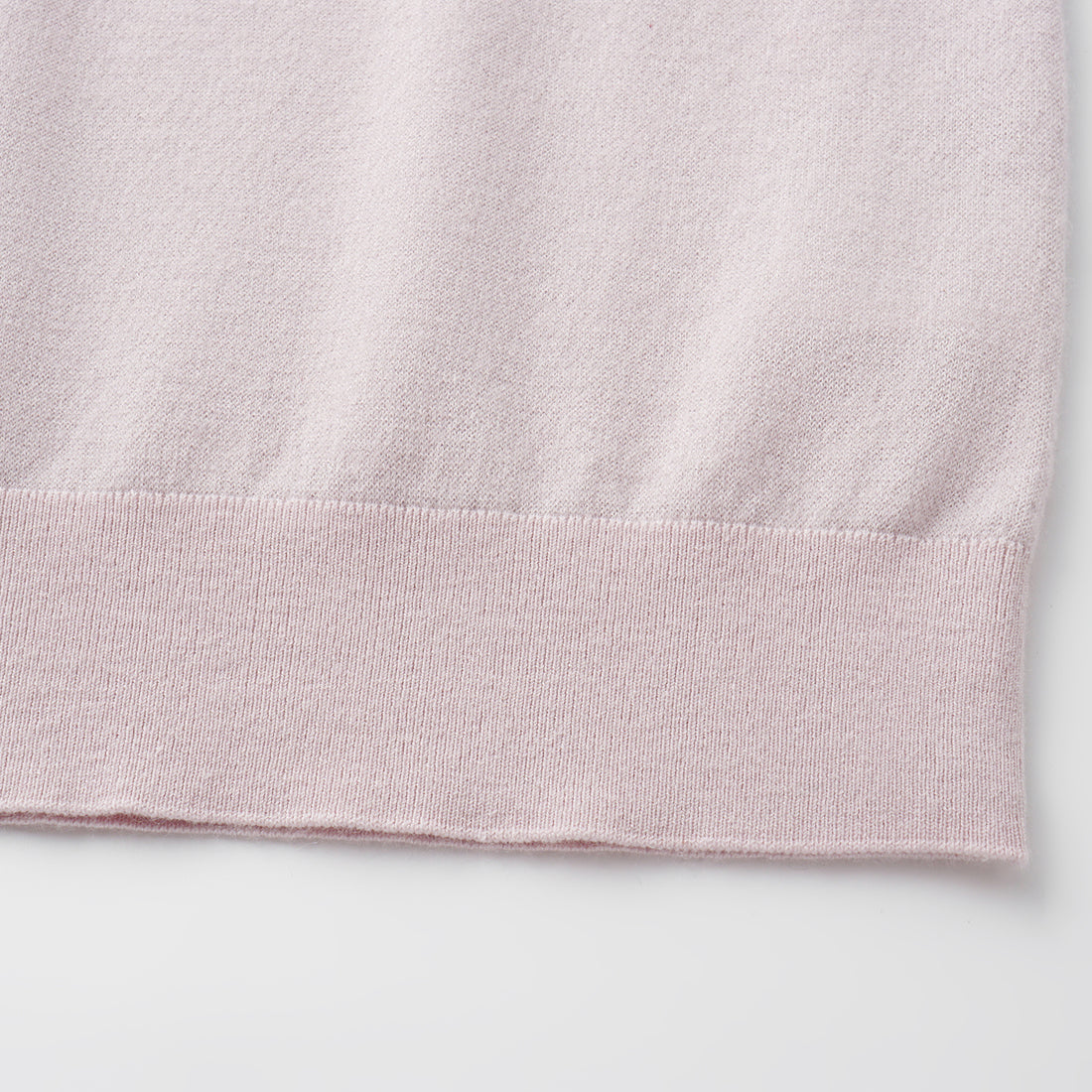 “Winter Diary"Cashmere極簡純色立領針織衫—Blush Breeze玫瑰胭粉