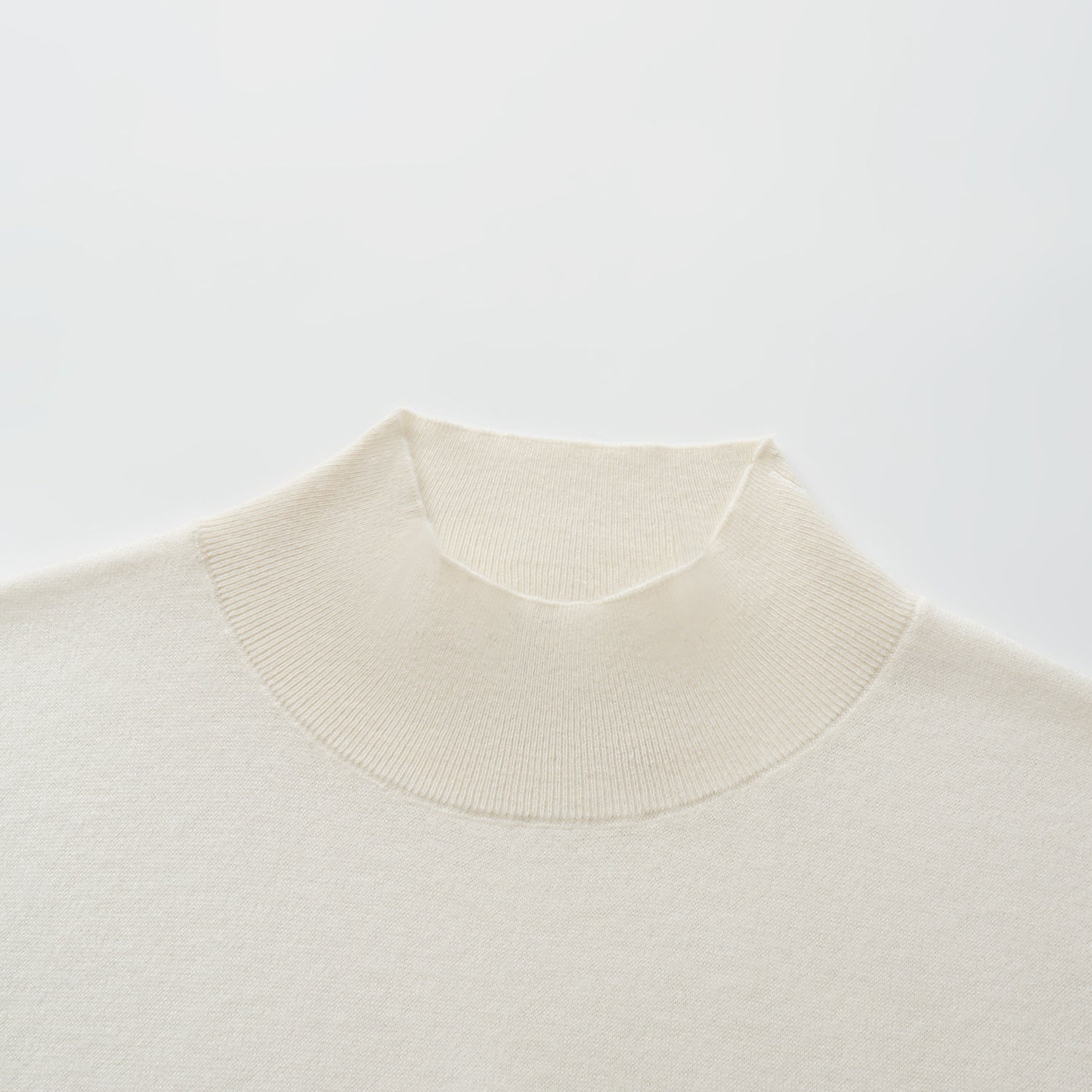 “Winter Diary”Cashmere極簡純色立領針織衫—Pure Snowdream雪色之夢