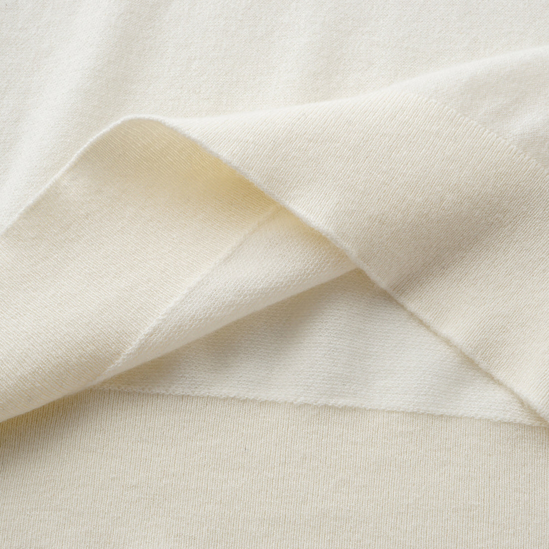 “Winter Diary”Cashmere極簡純色立領針織衫—Pure Snowdream雪色之夢