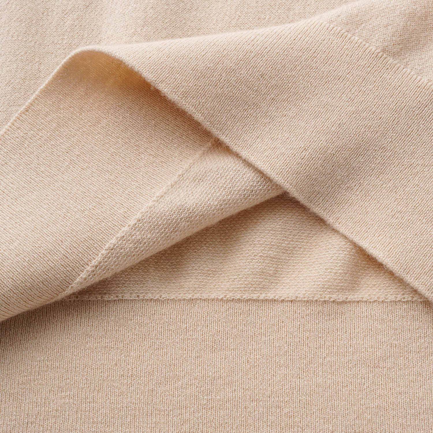 “Winter Diary”Cashmere極簡純色立領針織衫—Natural Tone秋日碎光