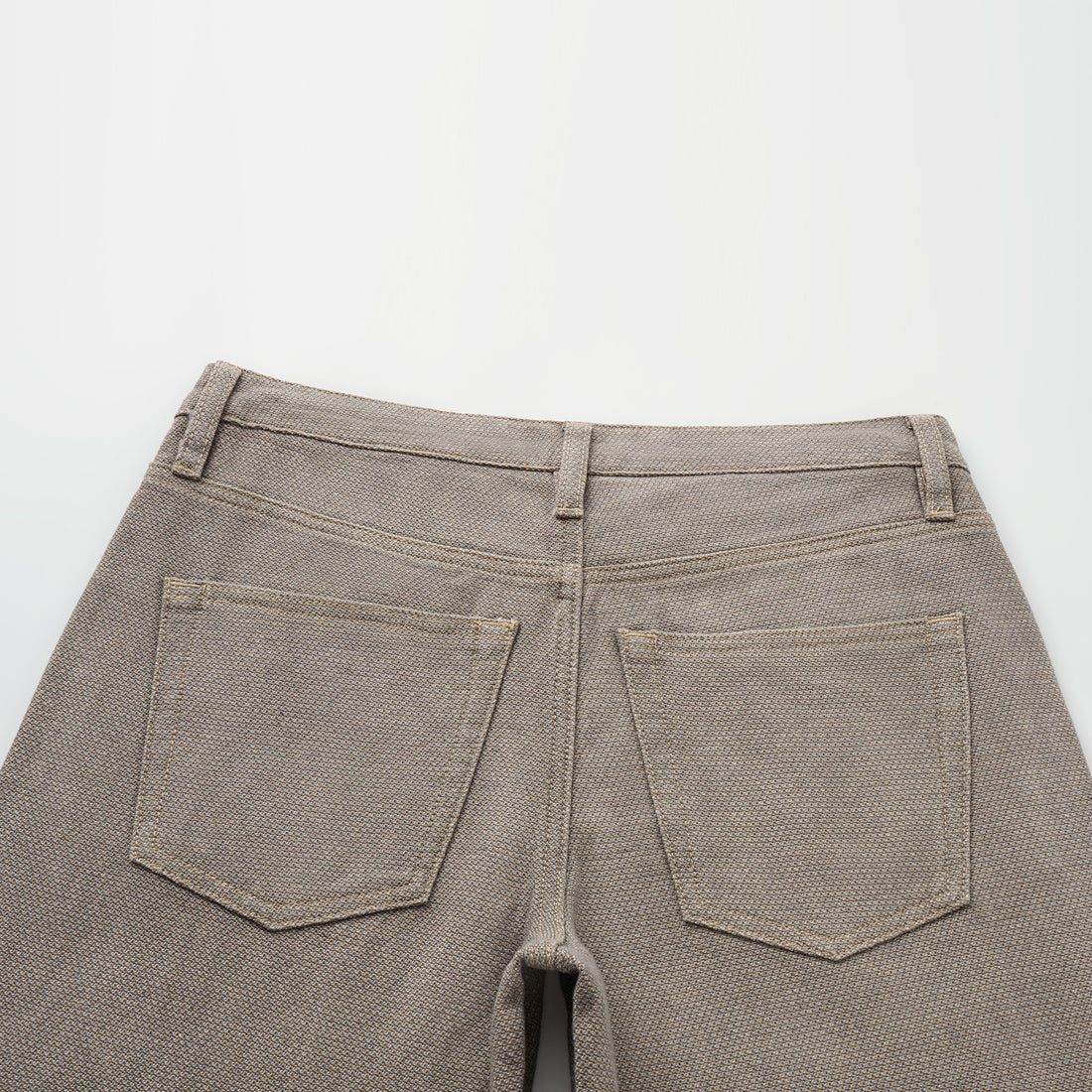 “Easy-go Chic“土耳其頂級霧紋棉中低腰牛仔褲—Smoky Agarwood沉香煙褐