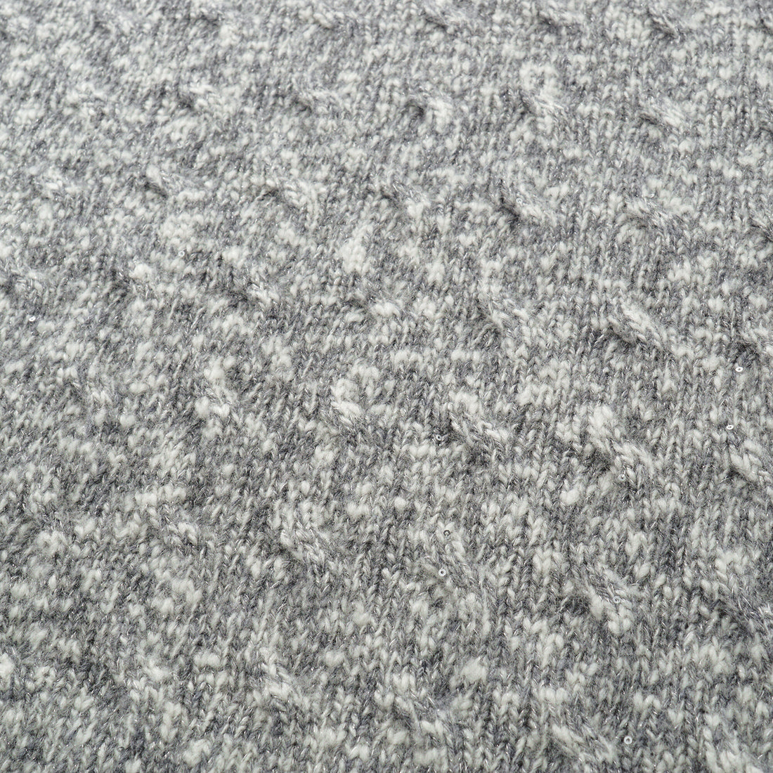 “Winter Diary” 100% Cashmere極細絨柔幾何浮織星點針織上衣—Ash Cloud 灰霧雲嶺