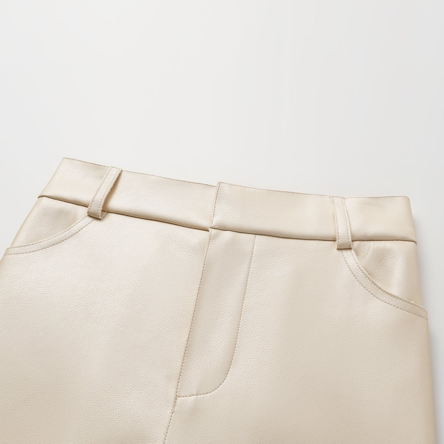 "Easy-go Chic" Vegan Leather Cropped Pants - Pearlescent White 