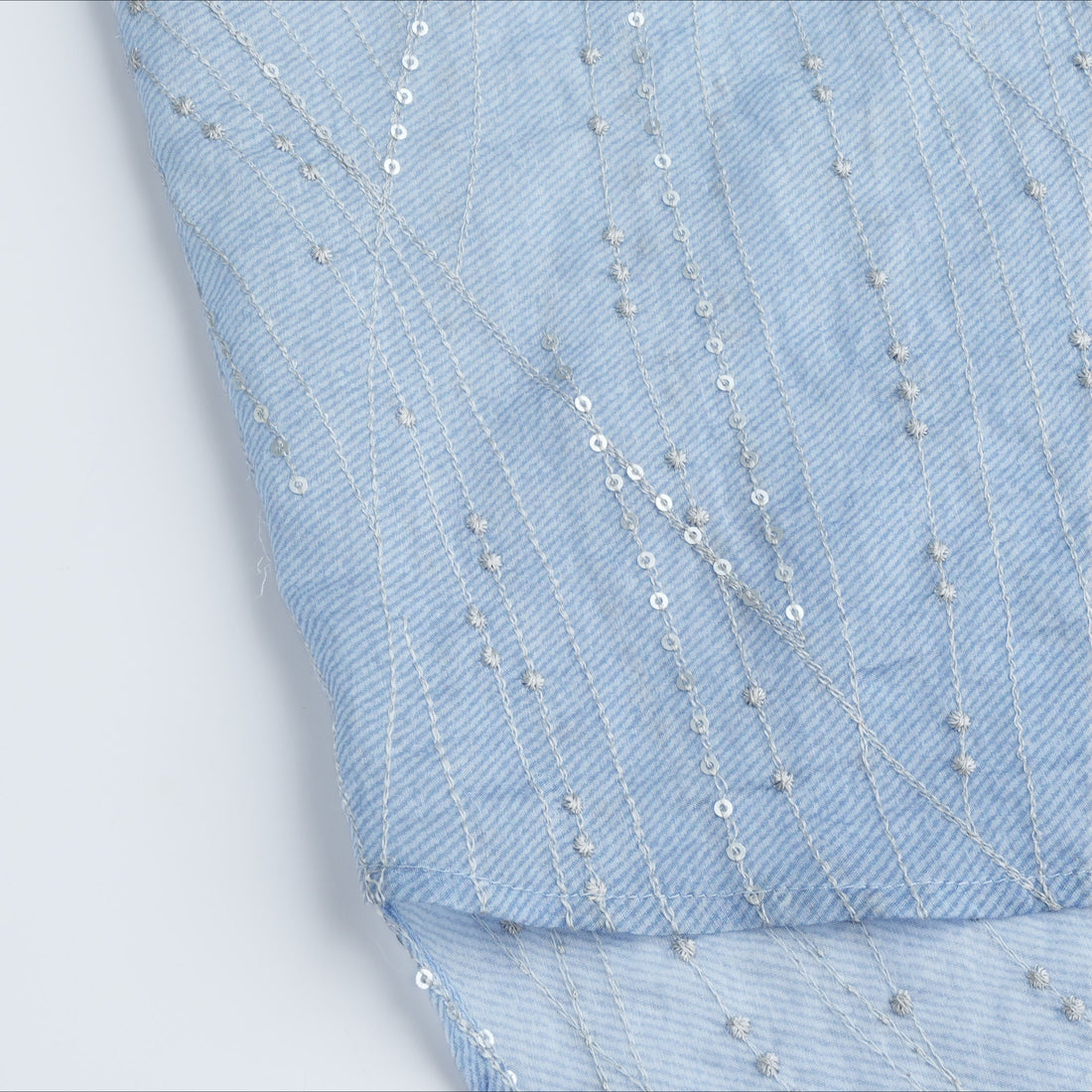 “Chelsea Citywalk”義大利漸層線繡工藝oversized襯衫—Denim Haze 丹寧晨霧