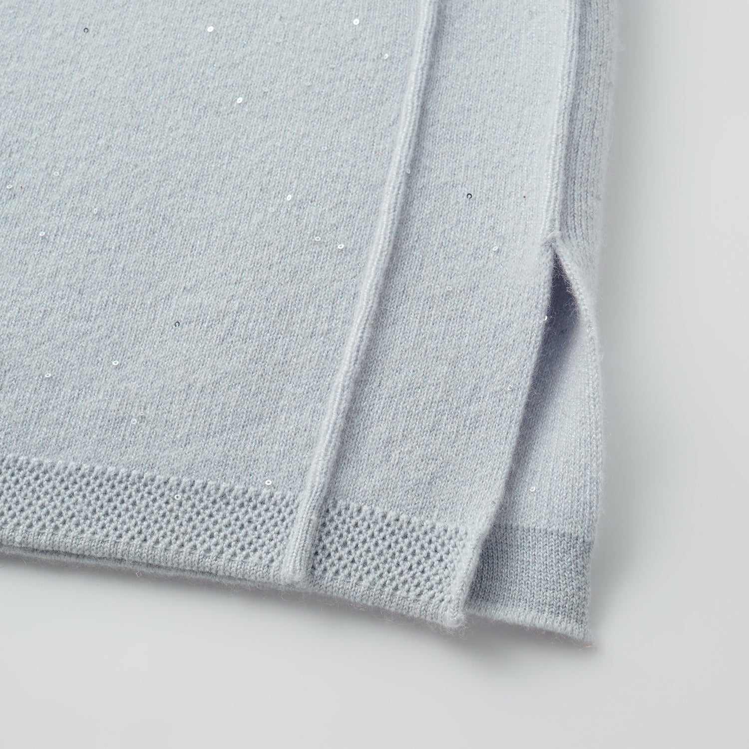 “Autumn Diary” 100% Cashmere極細絨柔星點針織長褲—Nebula Veil霧影星河