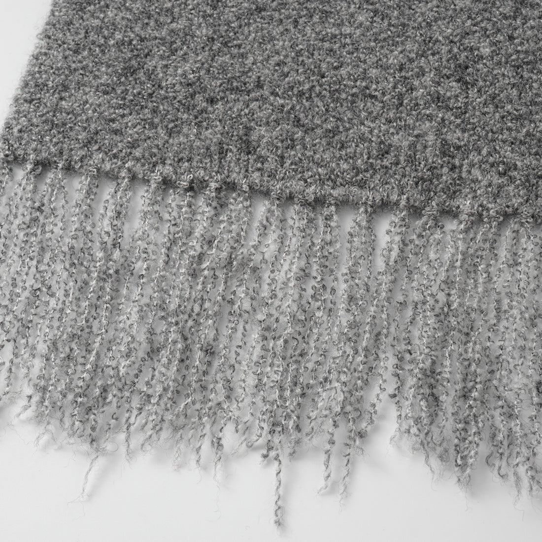 “Autumn Diary” Cashmere雲絨針織流蘇披肩—Mist Nocturne霧城小夜