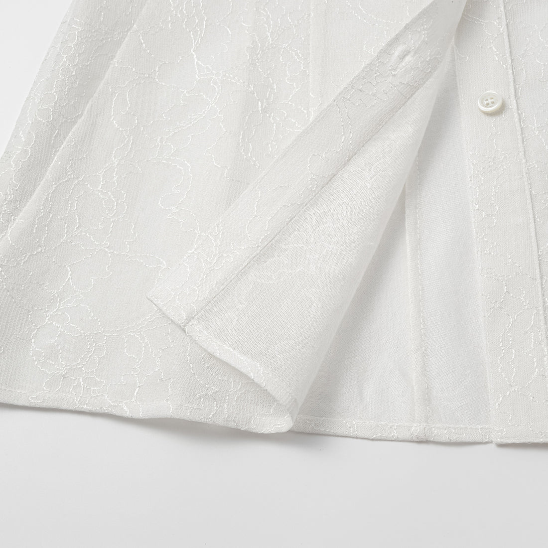 "Daytime Sparkle." French top-grade lace craft diamond-cut shirt