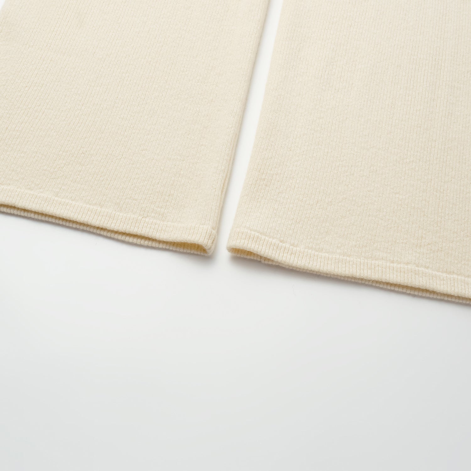 “Winter Diary” 100% Cashmere 重磅立體打褶闊腿褲—白