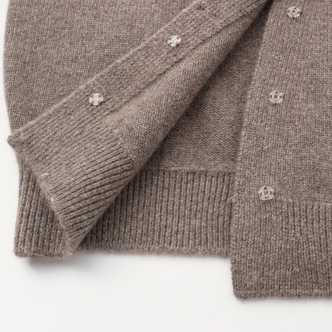 “Autumn Diary” 100% Cashmere斜襟立體釦飾針織外套—Cacao Butter可可巴特