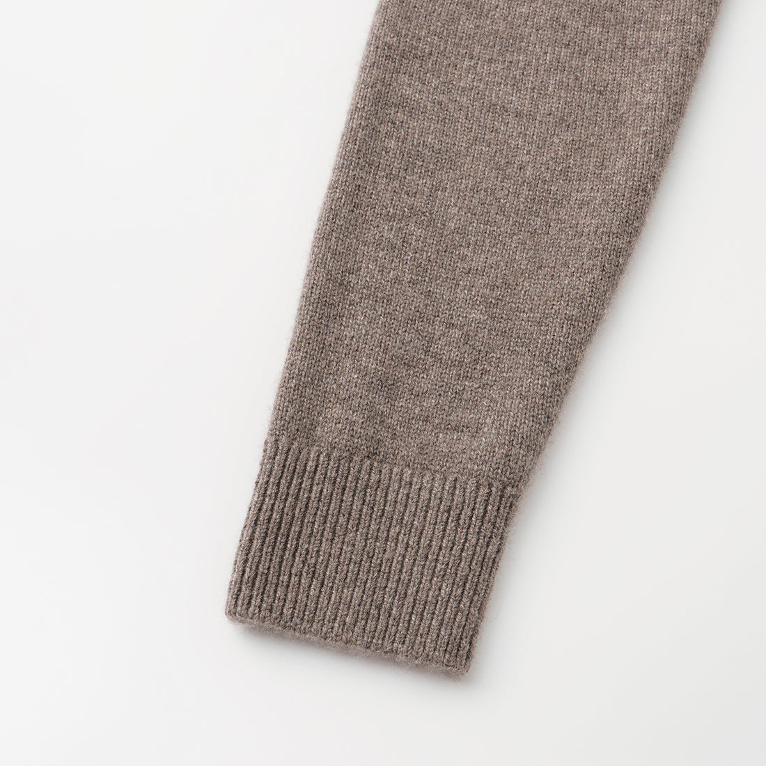 “Autumn Diary” 100% Cashmere斜襟立體釦飾針織外套—Cacao Butter可可巴特