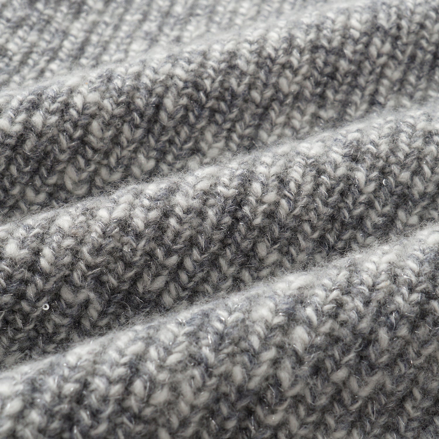 “Winter Diary” 100% Cashmere霧染細針羅紋邊飾高領針織外套—Soft Rain雨的氣息