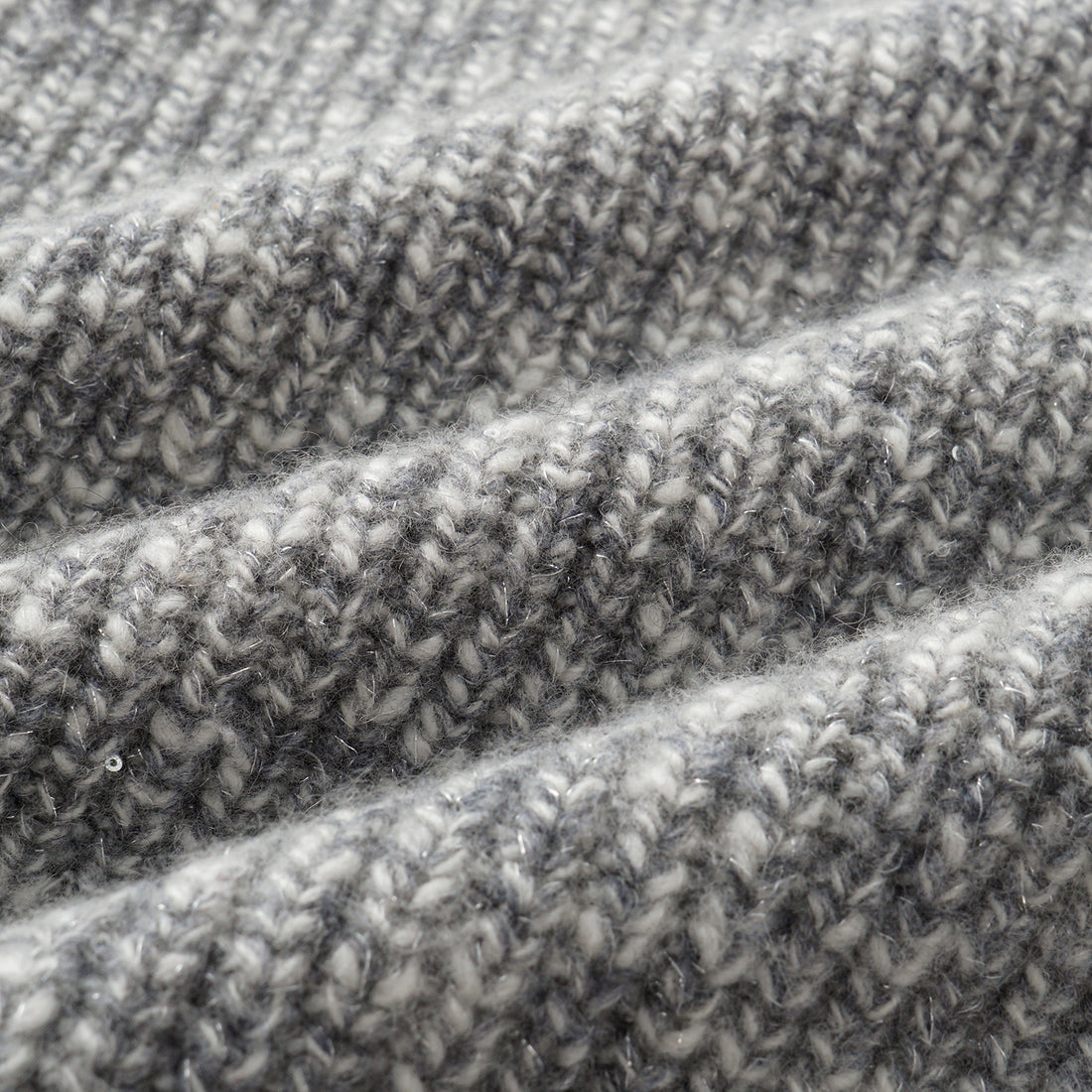 “Winter Diary” 100% Cashmere霧染細針羅紋邊飾高領針織外套—Soft Rain雨的氣息