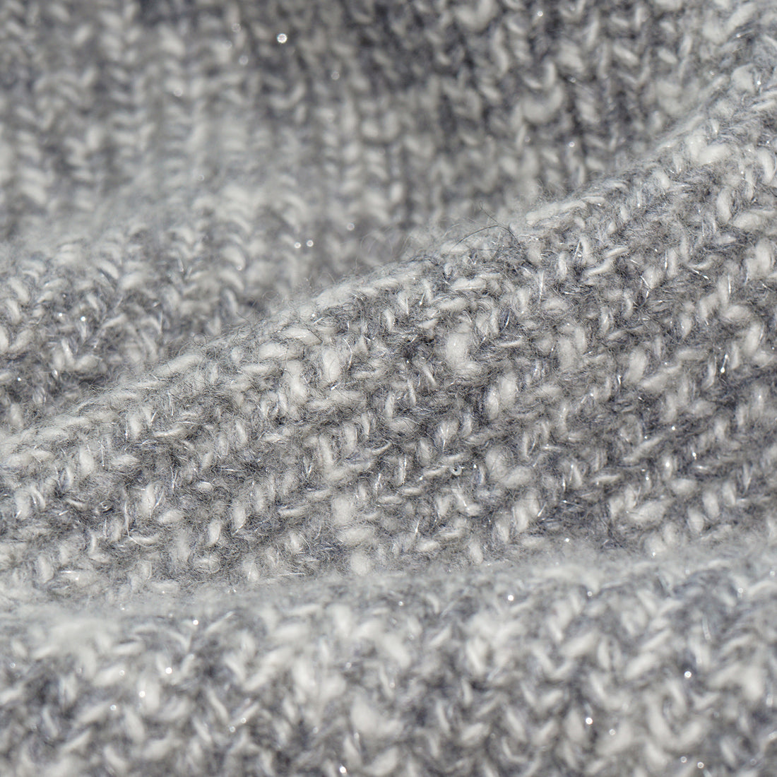 “Winter Diary” 100% Cashmere霧染細針羅紋邊飾高領針織外套—Soft Rain雨的氣息