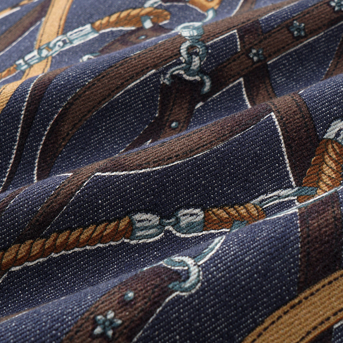 “Easy Go Chic”義大利鍊飾繪印工藝牛仔馬甲背心—Midnight Gallop詩夜漫行