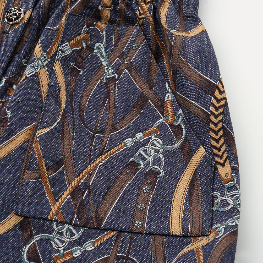 “Easy Go Chic”義大利鍊飾繪印工藝牛仔連身褲—Midnight Gallop詩夜漫行