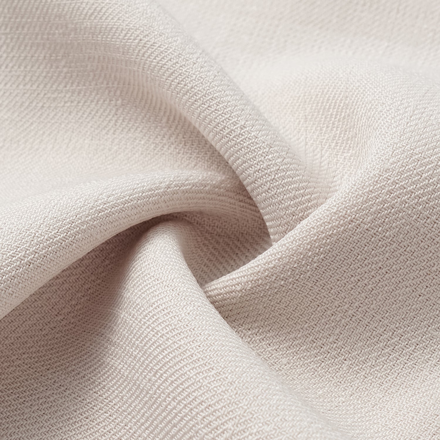 "Weekend at Monaco." 特殊絲竹肌理工藝醋酸背心—Mute