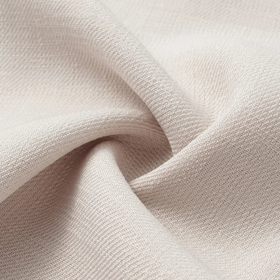 "Weekend at Monaco." 特殊絲竹肌理工藝醋酸背心—Mute