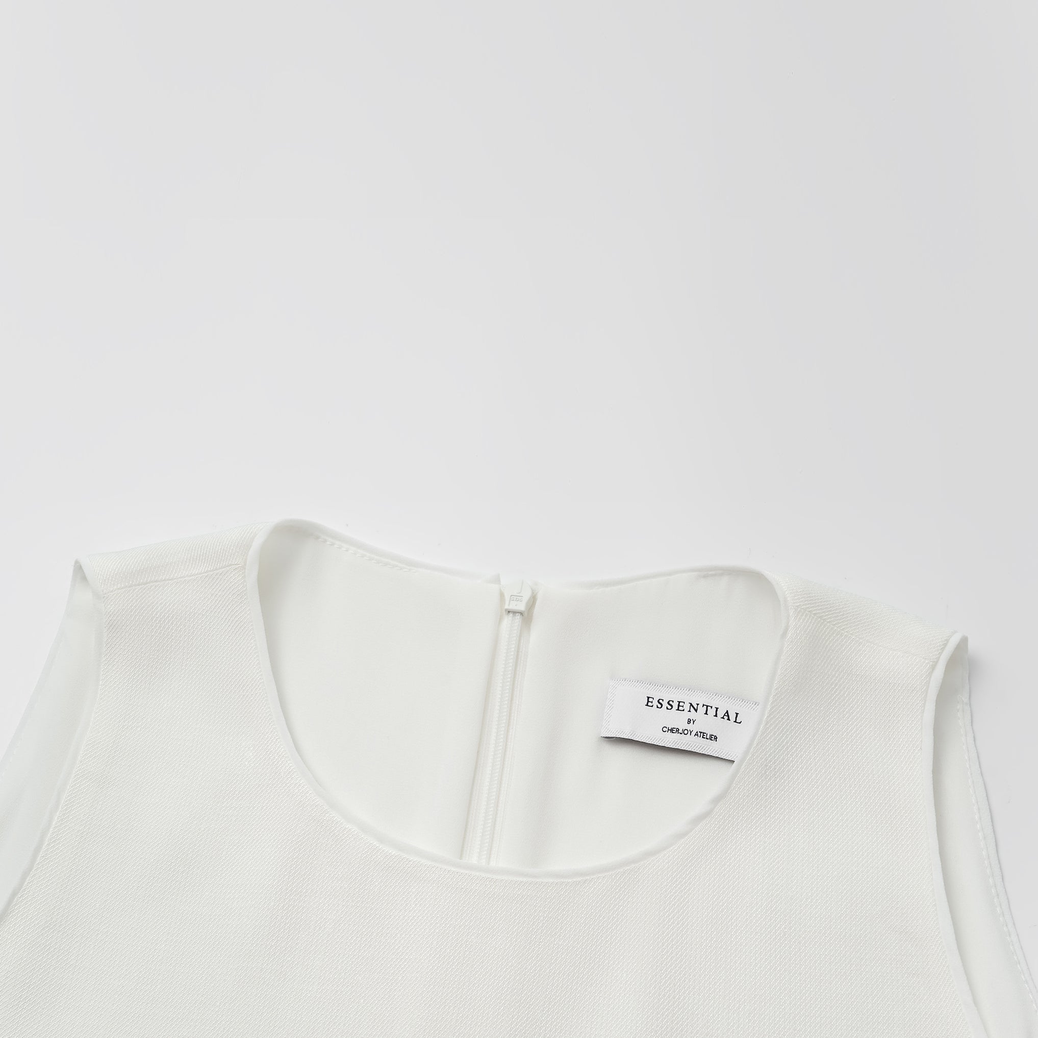 "Weekend at Monaco." 特殊絲竹肌理工藝醋酸背心—Clean