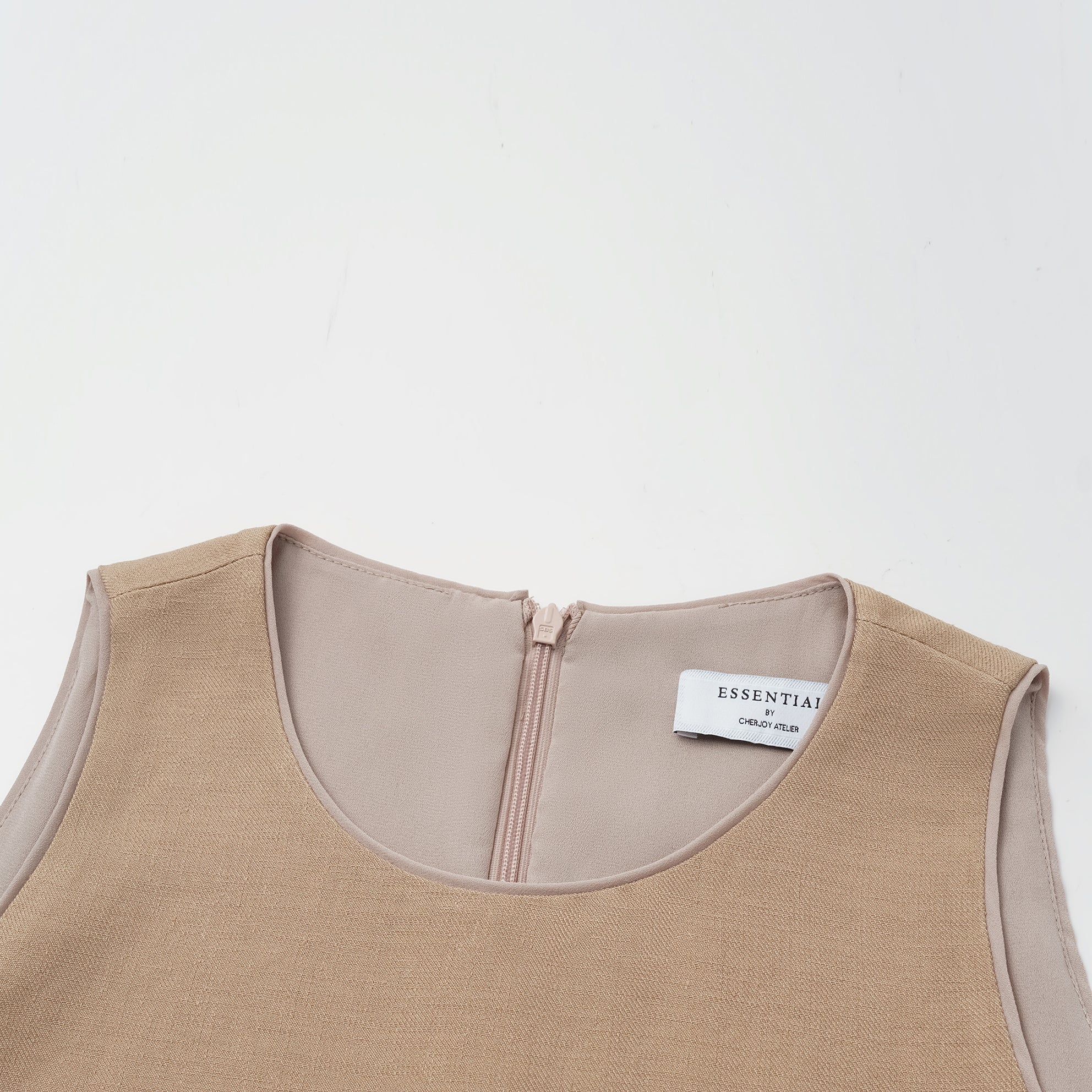 "Weekend at Monaco." 特殊絲竹肌理工藝醋酸背心—Mild