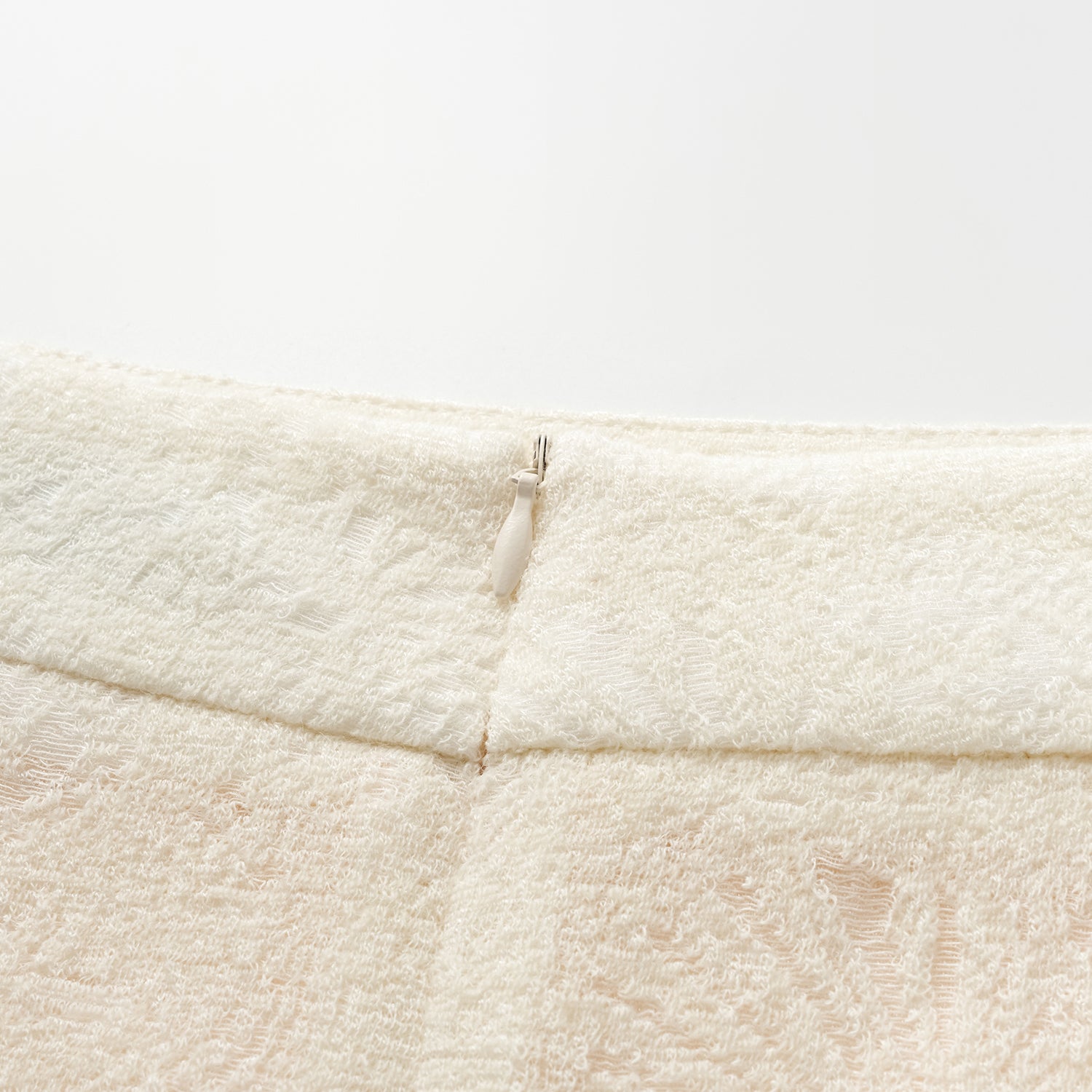 "慵倚春意" 羊毛提花工藝中式針織套裝—秋瓷映雪