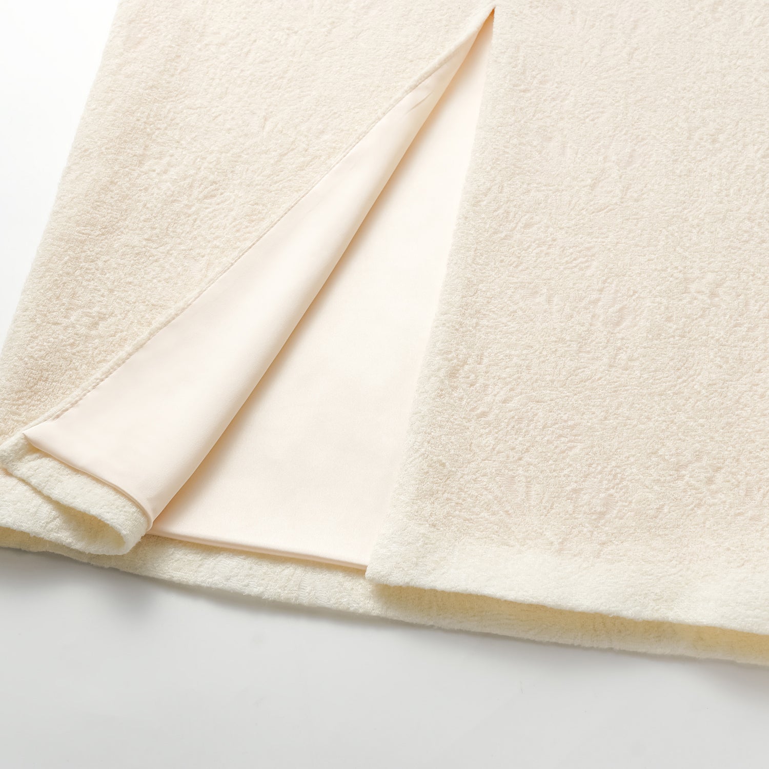 "慵倚春意" 羊毛提花工藝中式針織套裝—秋瓷映雪