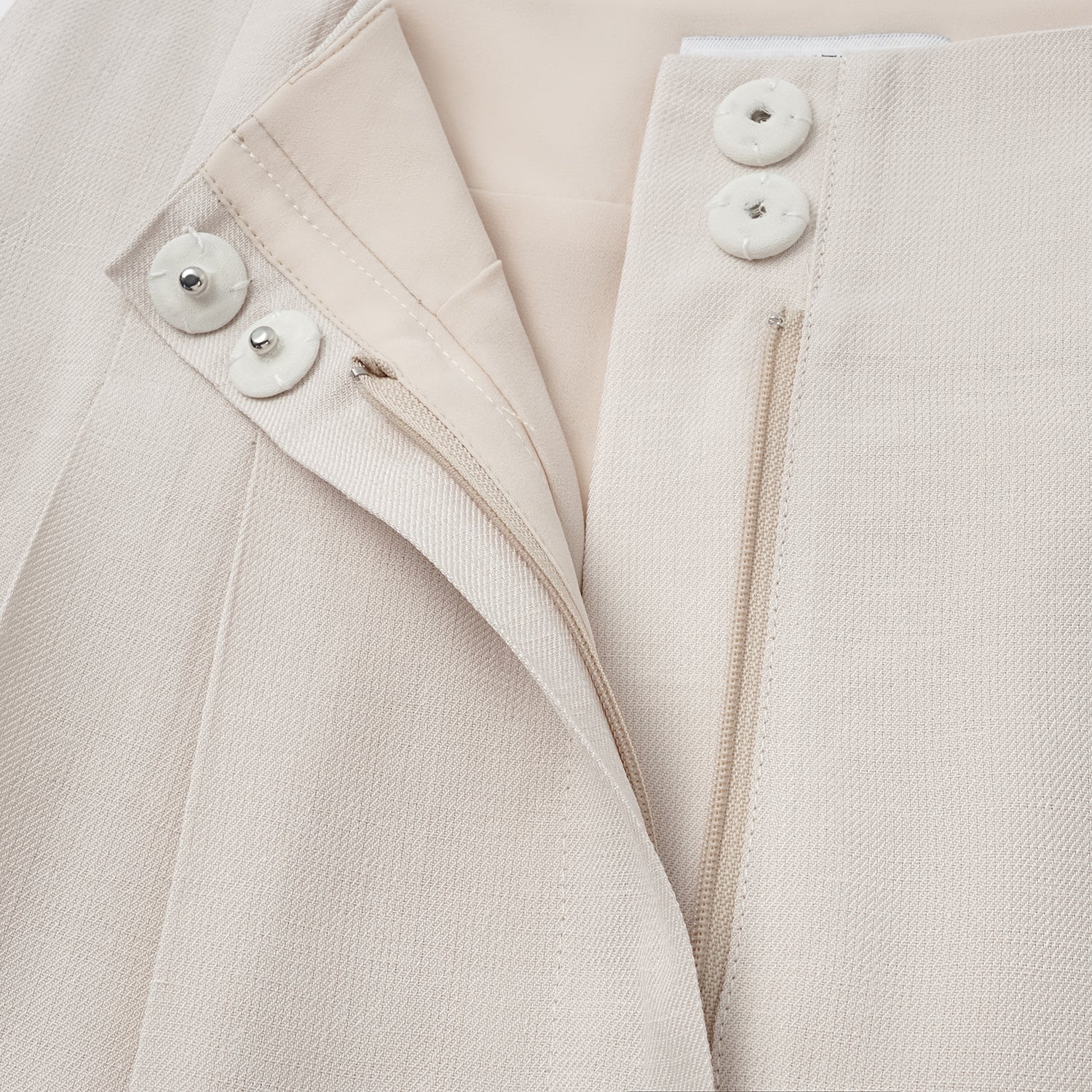 "Weekend at Monaco." 特殊絲竹肌理工藝醋酸立體剪裁闊腿8分褲—Mute