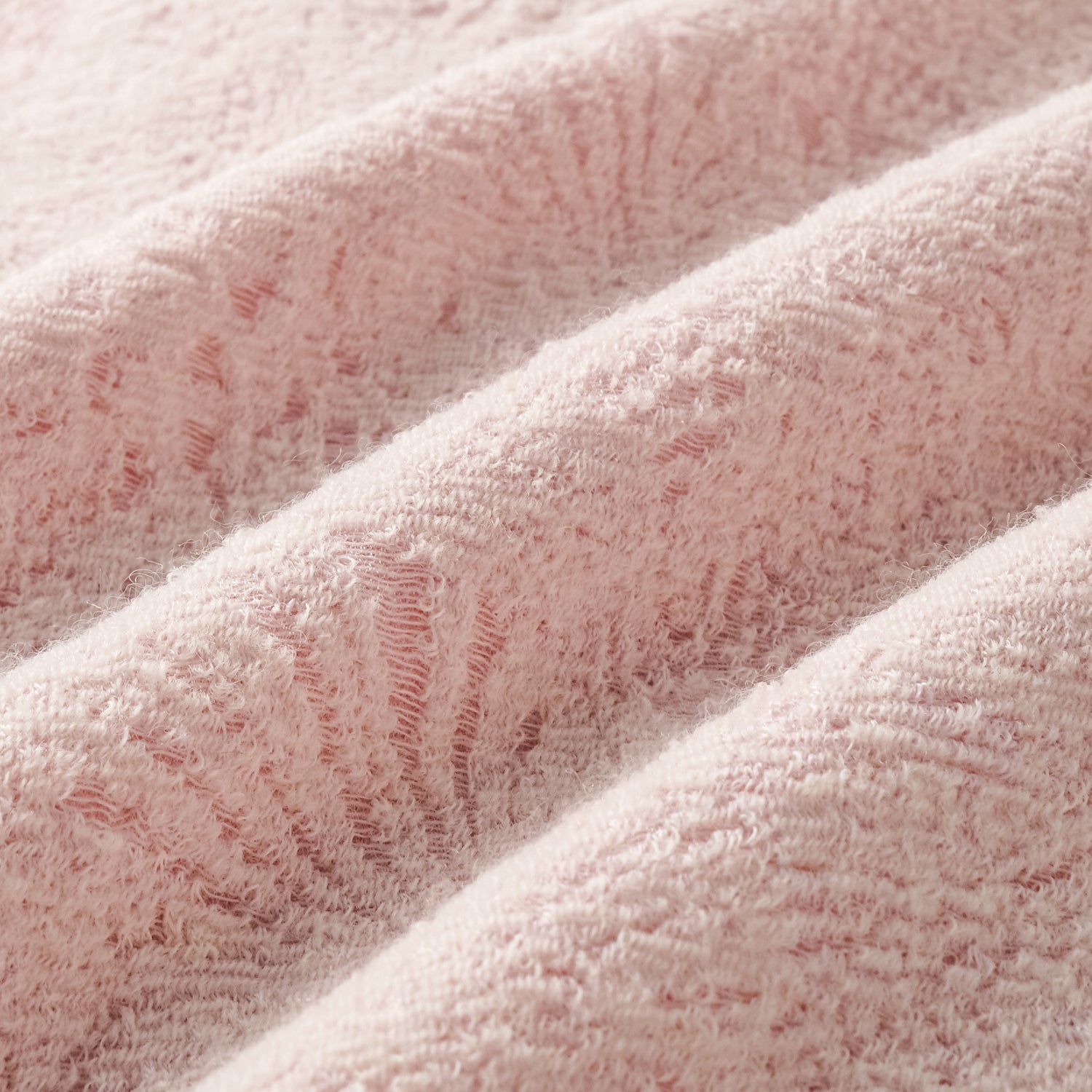 "慵倚春意" 羊毛提花工藝中式針織套裝—凝香粉霧