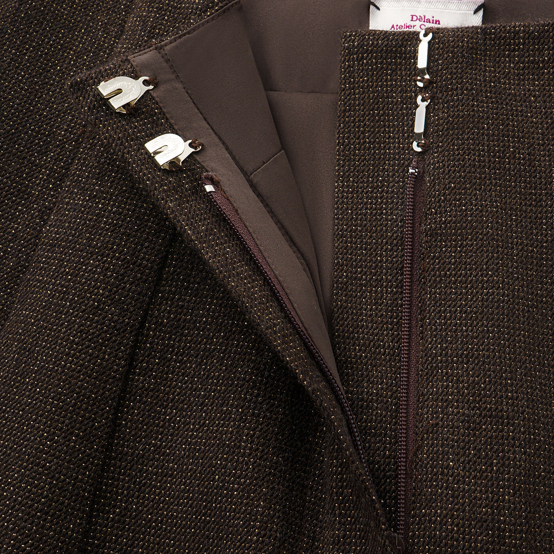 “Westminster Weekdays." 義大利頂級羊毛縷金工藝長褲—Yorkshire Tweed約克呢棕