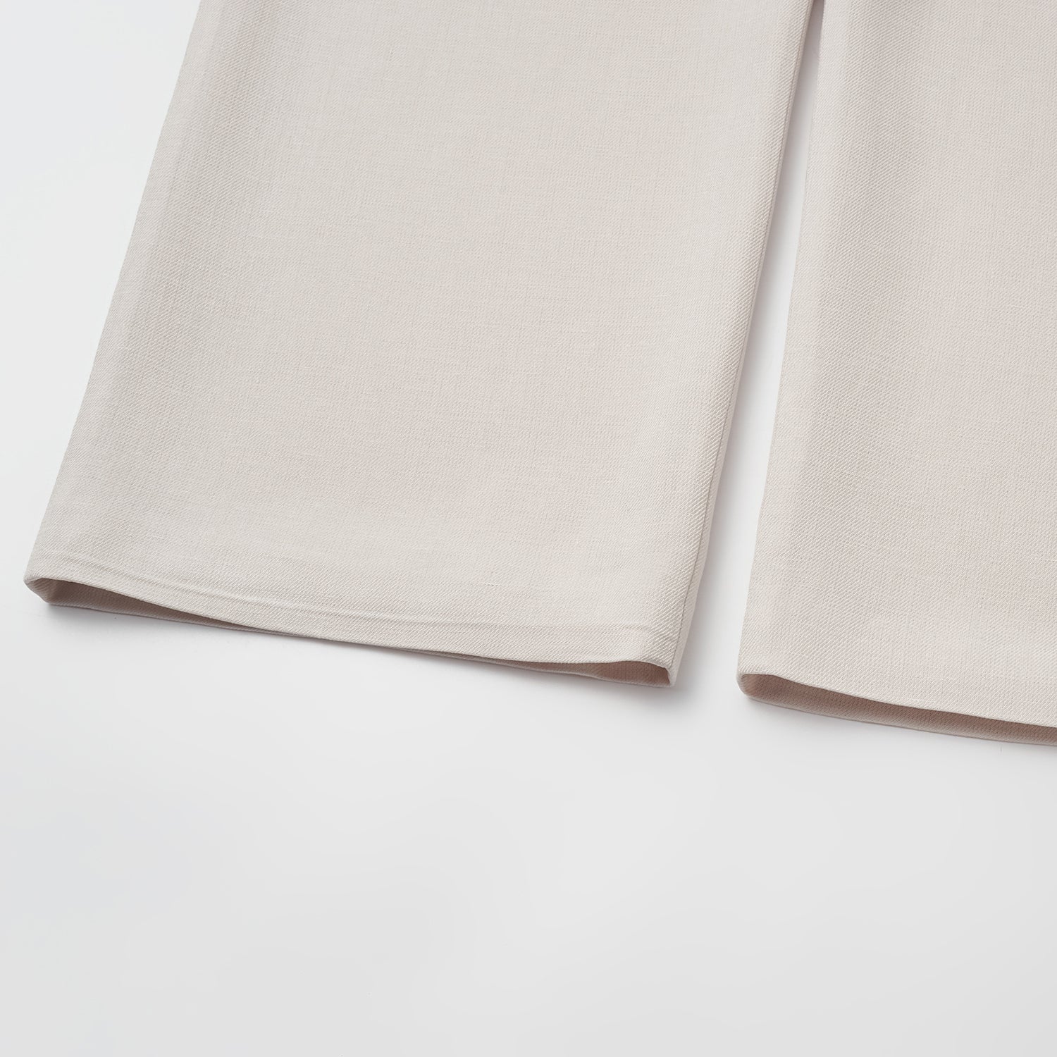 "Weekend at Monaco." 特殊絲竹肌理工藝醋酸立體剪裁闊腿8分褲—Mute