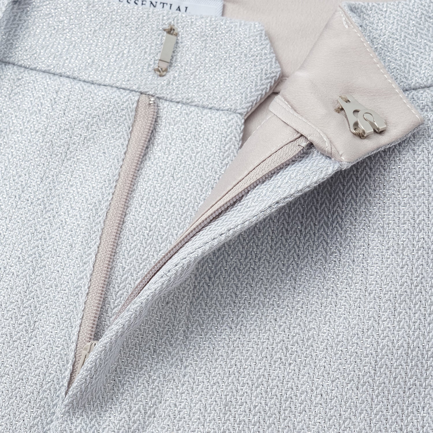 “Westminster Weekdays." 西班牙頂級銀骨九分西裝褲—Light Blue