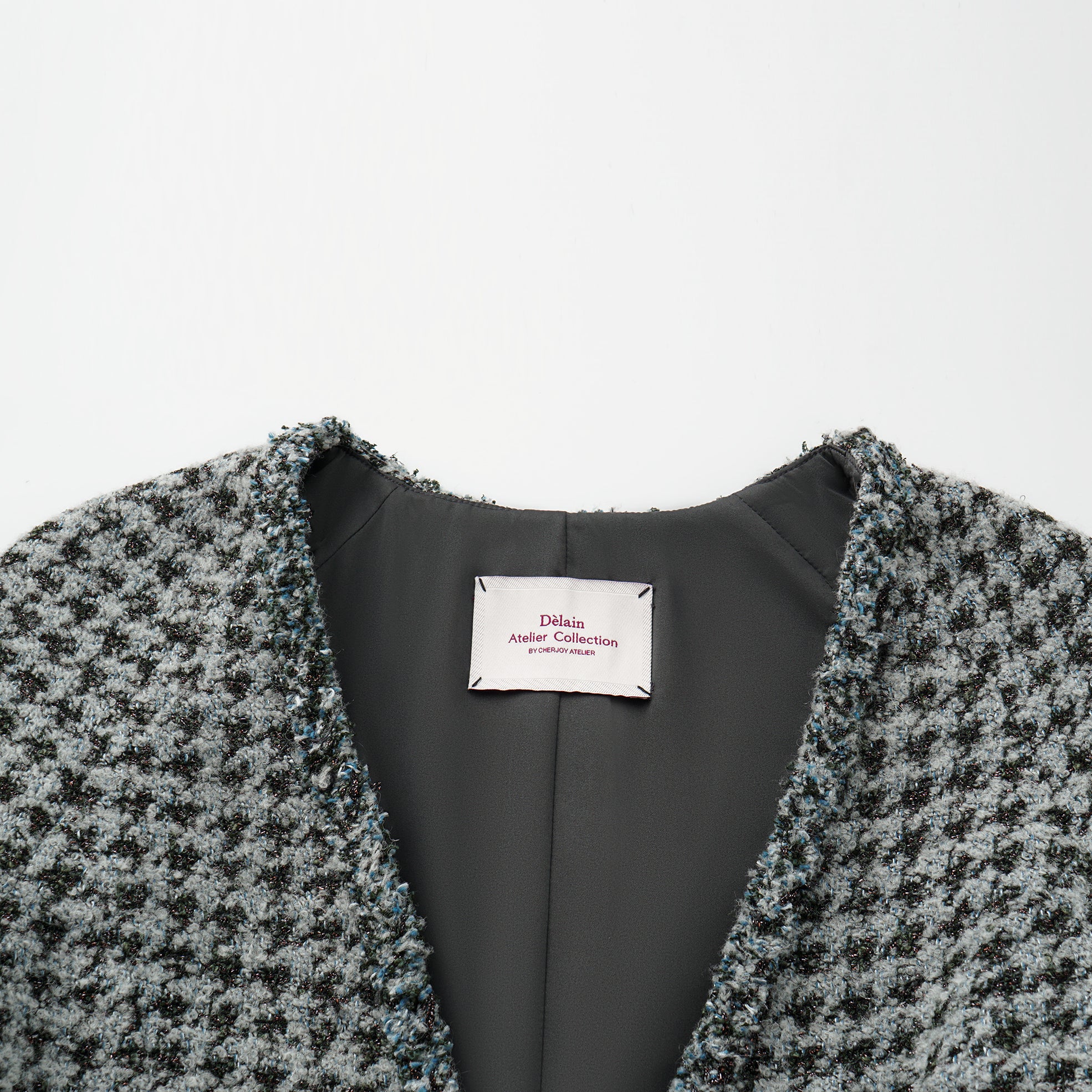 "Chelsea Citywalk." 義大利星紗簇絨緹花千鳥格修身外套—Garden Lyric莊園詩箋