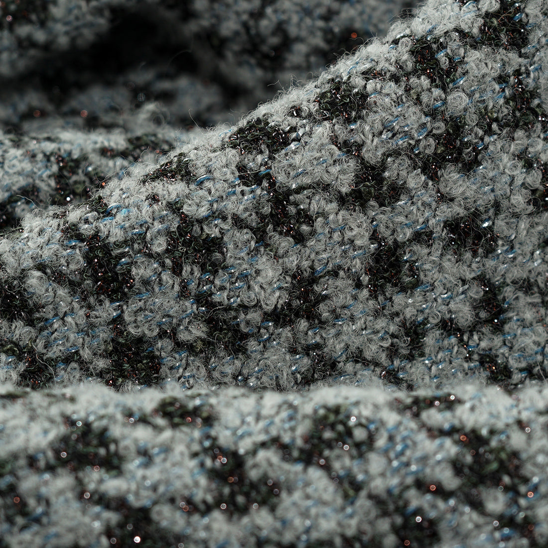 "Chelsea Citywalk." 義大利星紗簇絨緹花千鳥格修身外套—Garden Lyric莊園詩箋