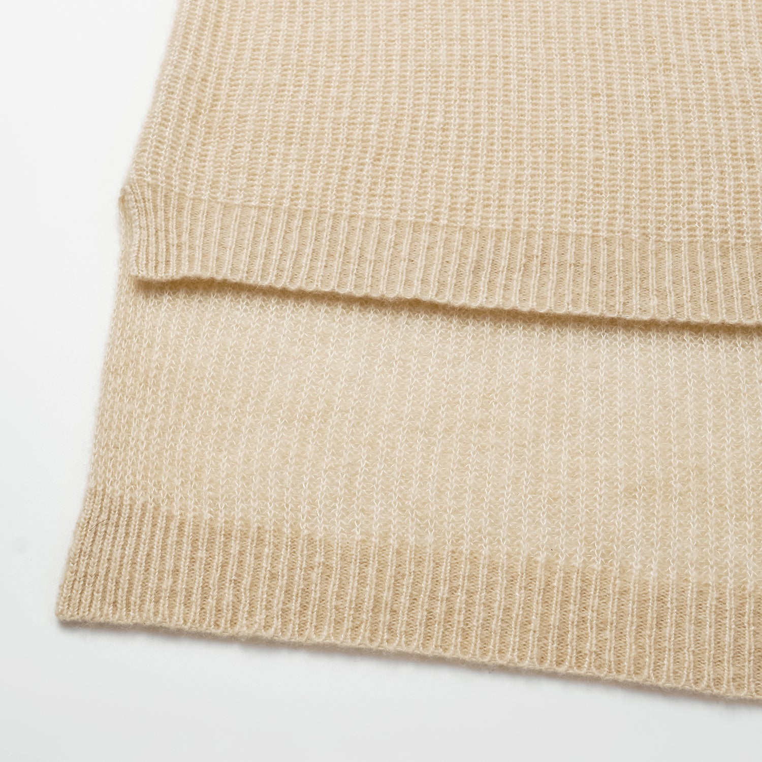 “Autumn Diary”真絲喀什米爾中高領長版上衣—Vanilla Cake