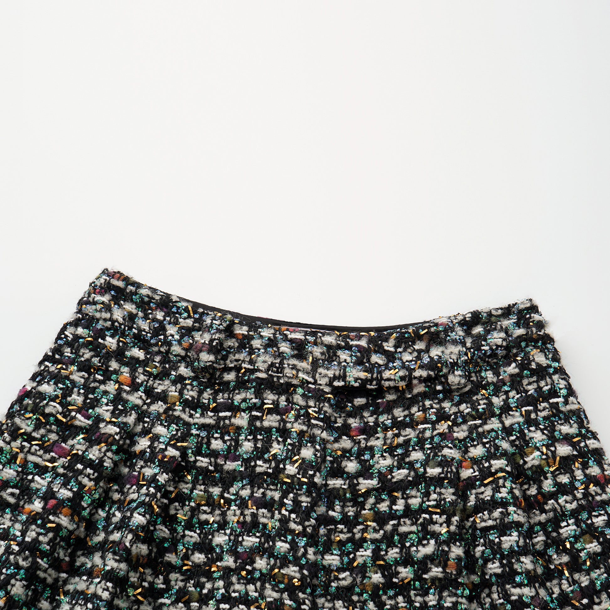 "Couture Impression."法國頂級羊毛棱光彩織花呢短褲—Galaxy Jardin銀光花境