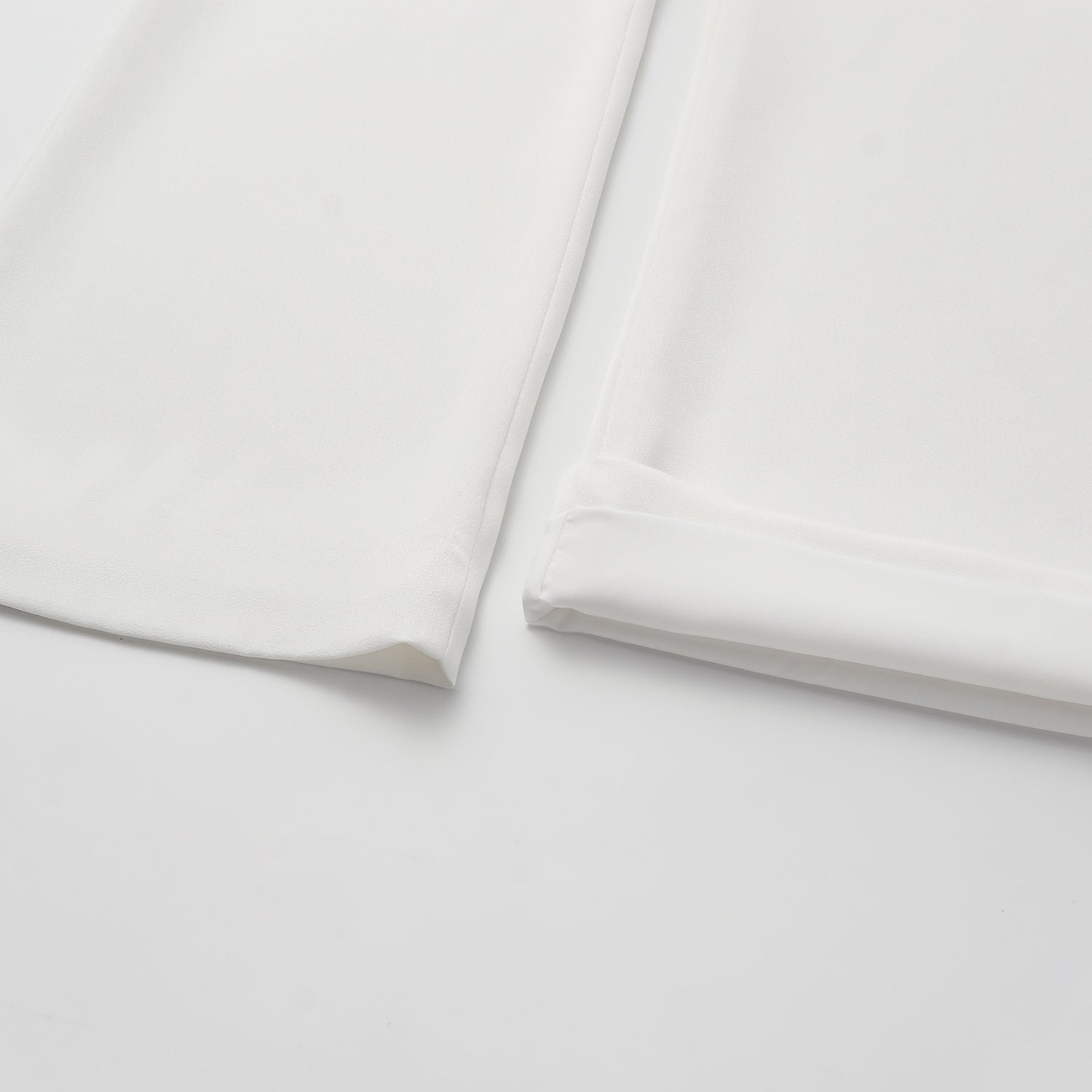 “Autumn Diary ” 珍珠醋酸緞九分喇叭褲 — 白色