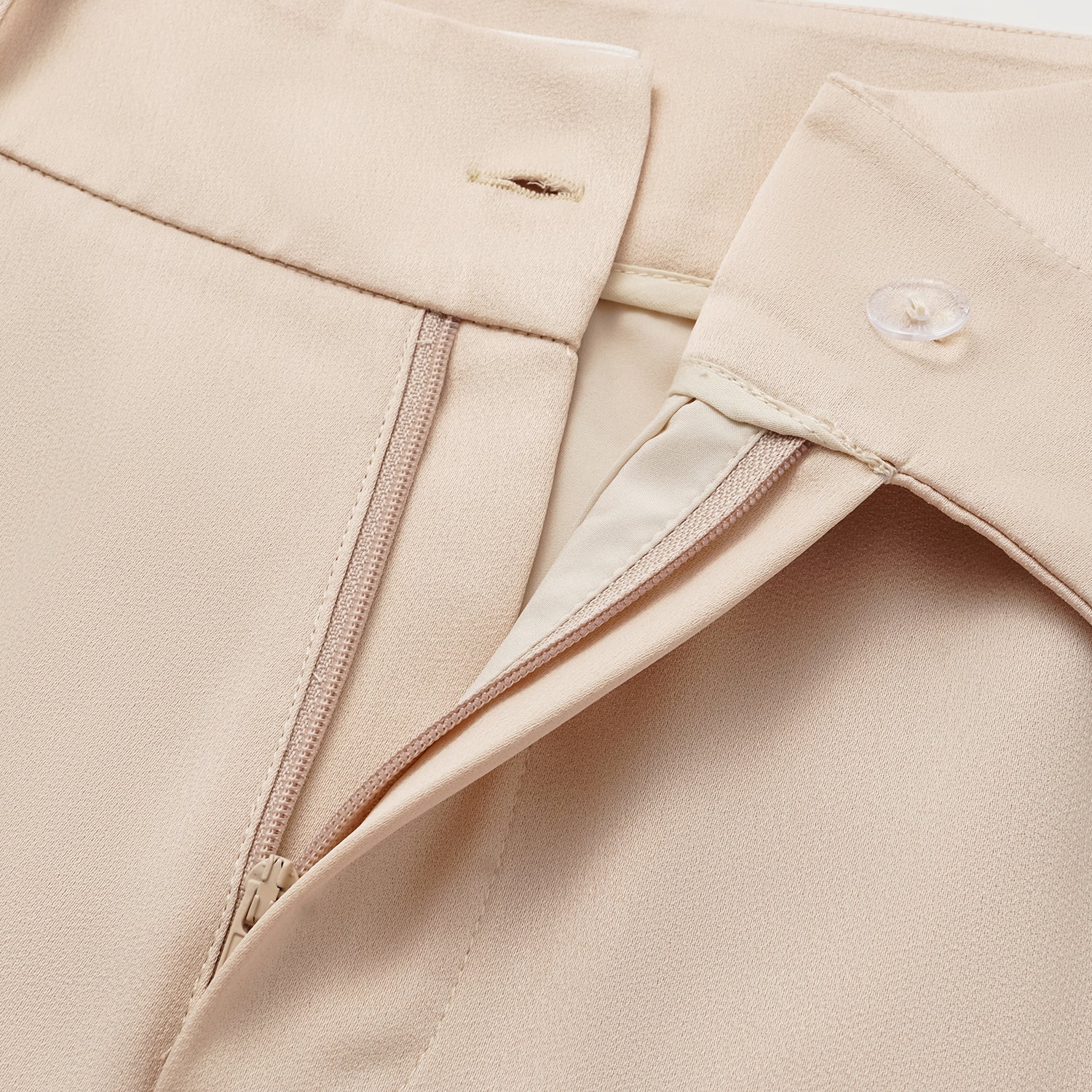 “Autumn Diary ” 珍珠醋酸緞九分喇叭褲— 裸色