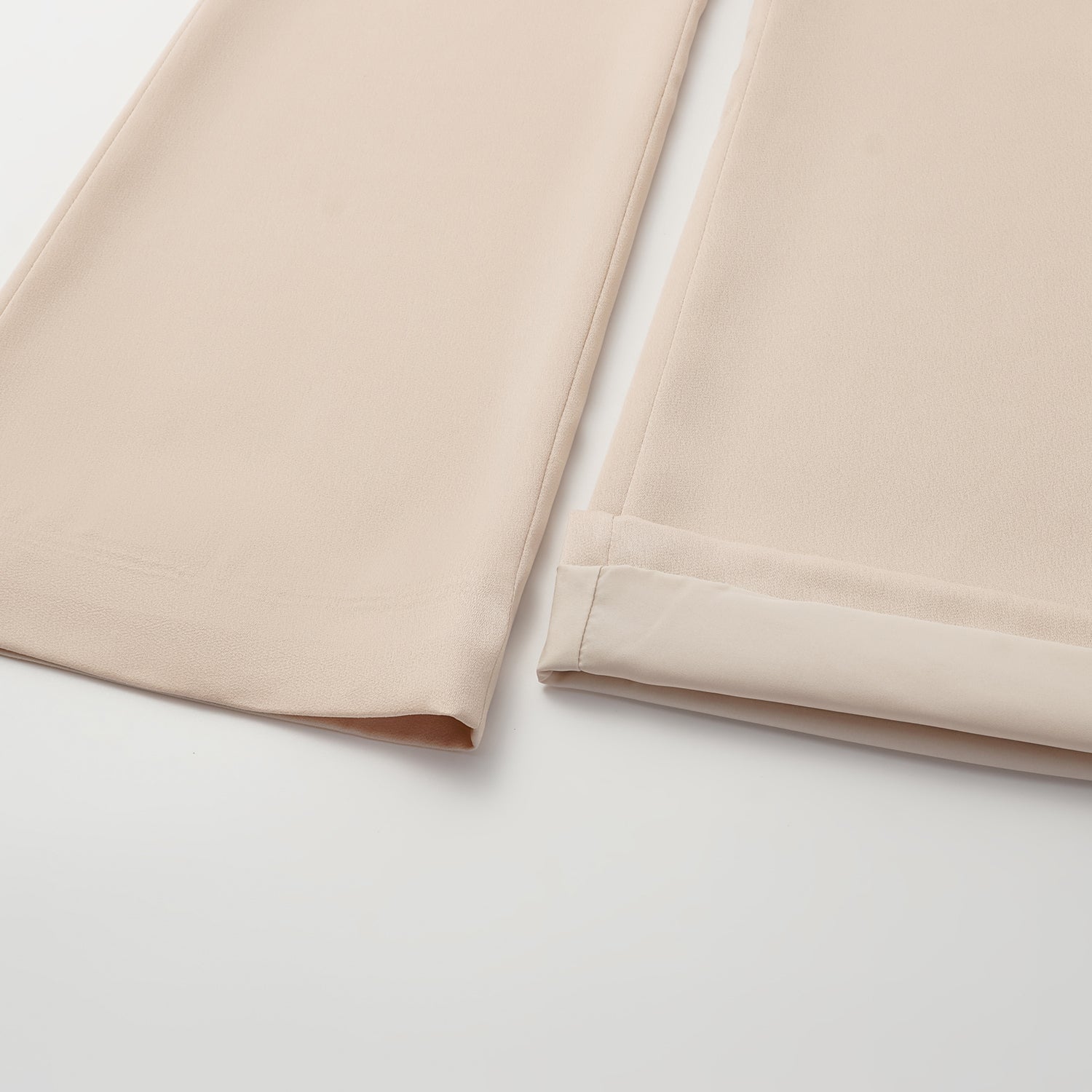 “Autumn Diary ” 珍珠醋酸緞九分喇叭褲— 裸色