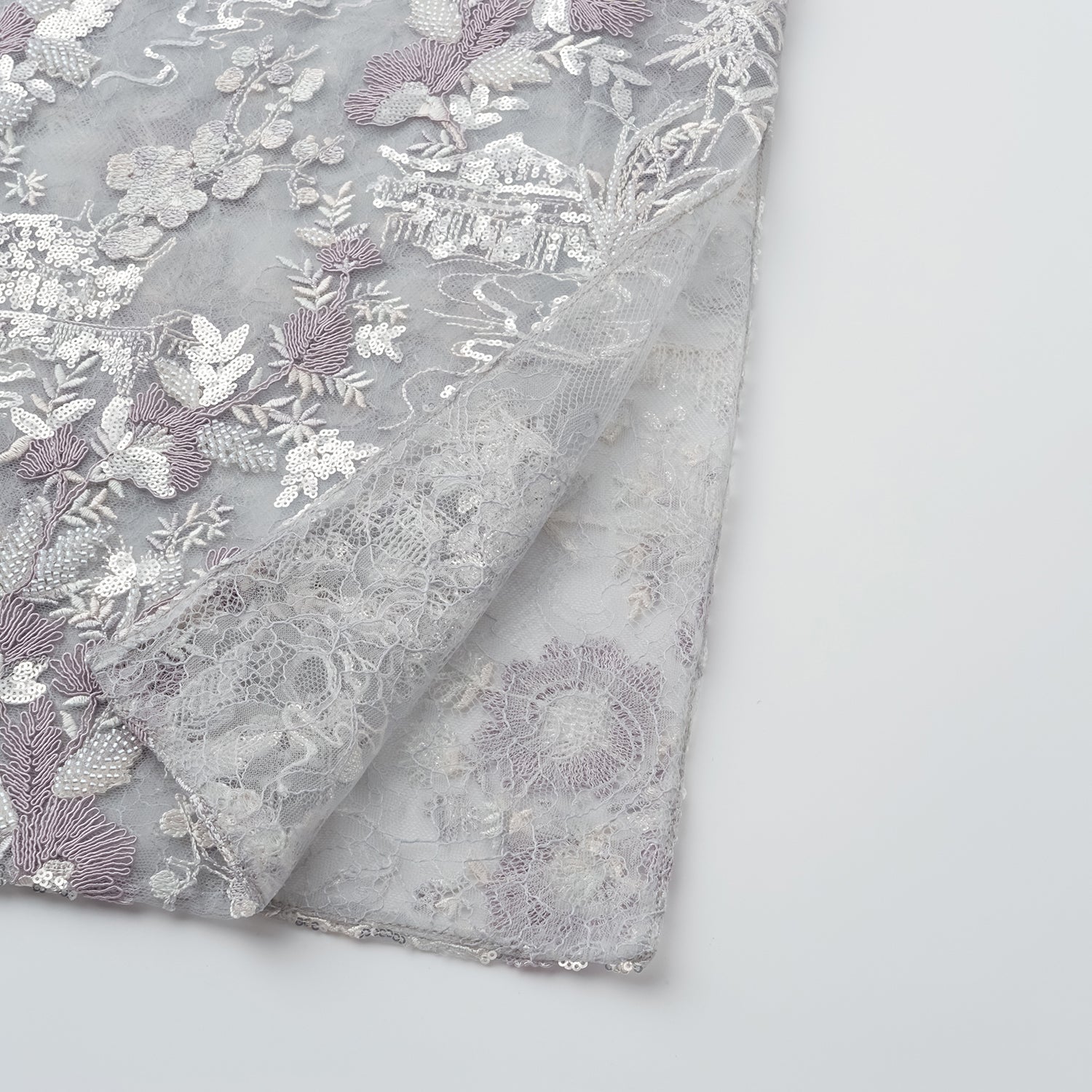 "Imperial Garden Teatime" 點景白描奢華珠繡蕾絲輕國風長版馬甲—Woven Breeze聽風絮