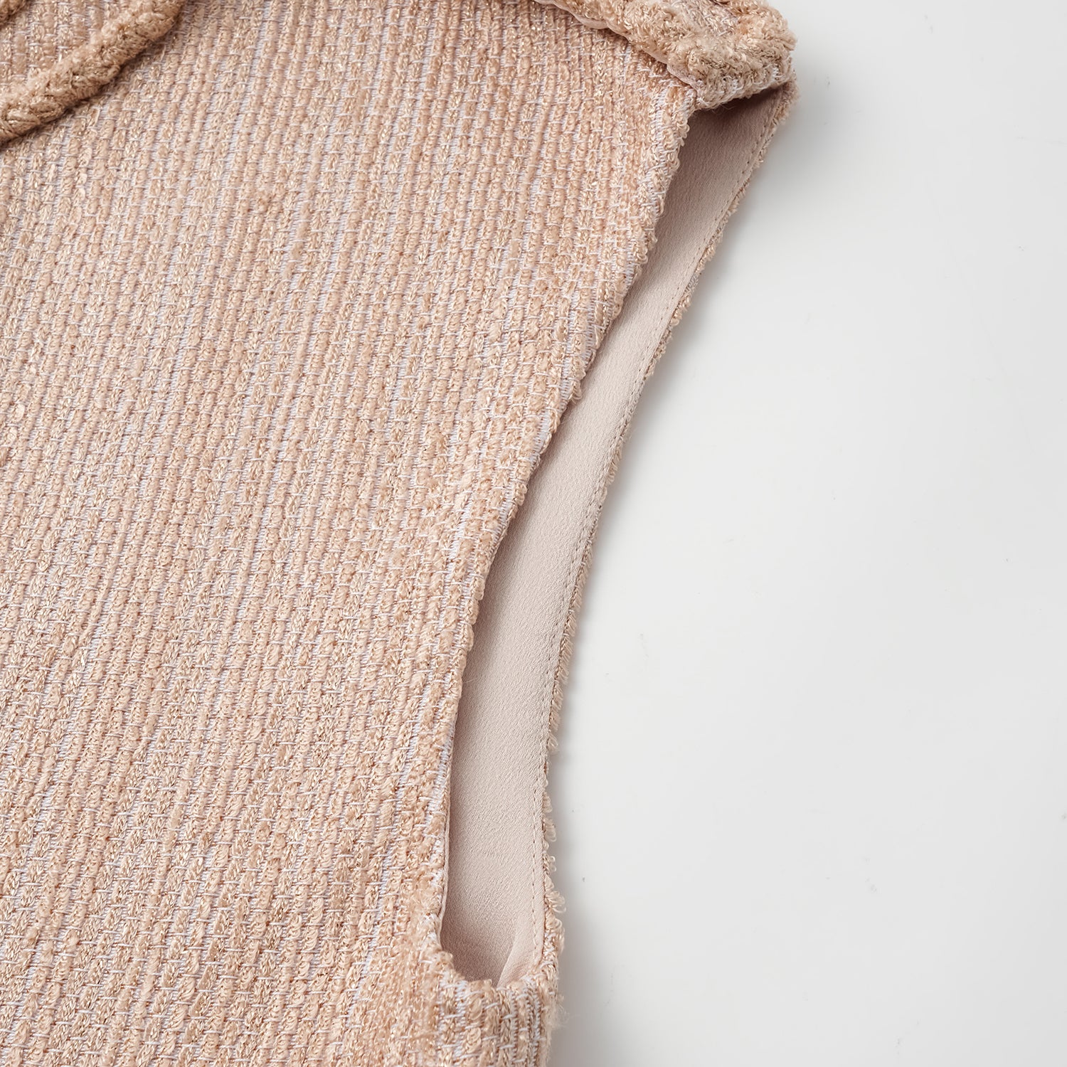 "Weekend at Monaco." 西班牙輕薄花呢馬甲背心— Amber Gold