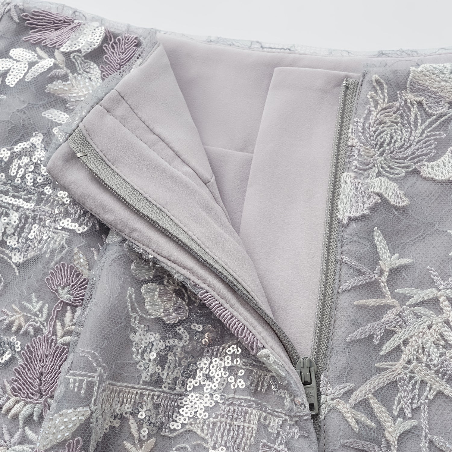 "Imperial Garden Teatime"點景白描奢華珠繡輕國風蕾絲短褲—Woven Breeze聽風絮