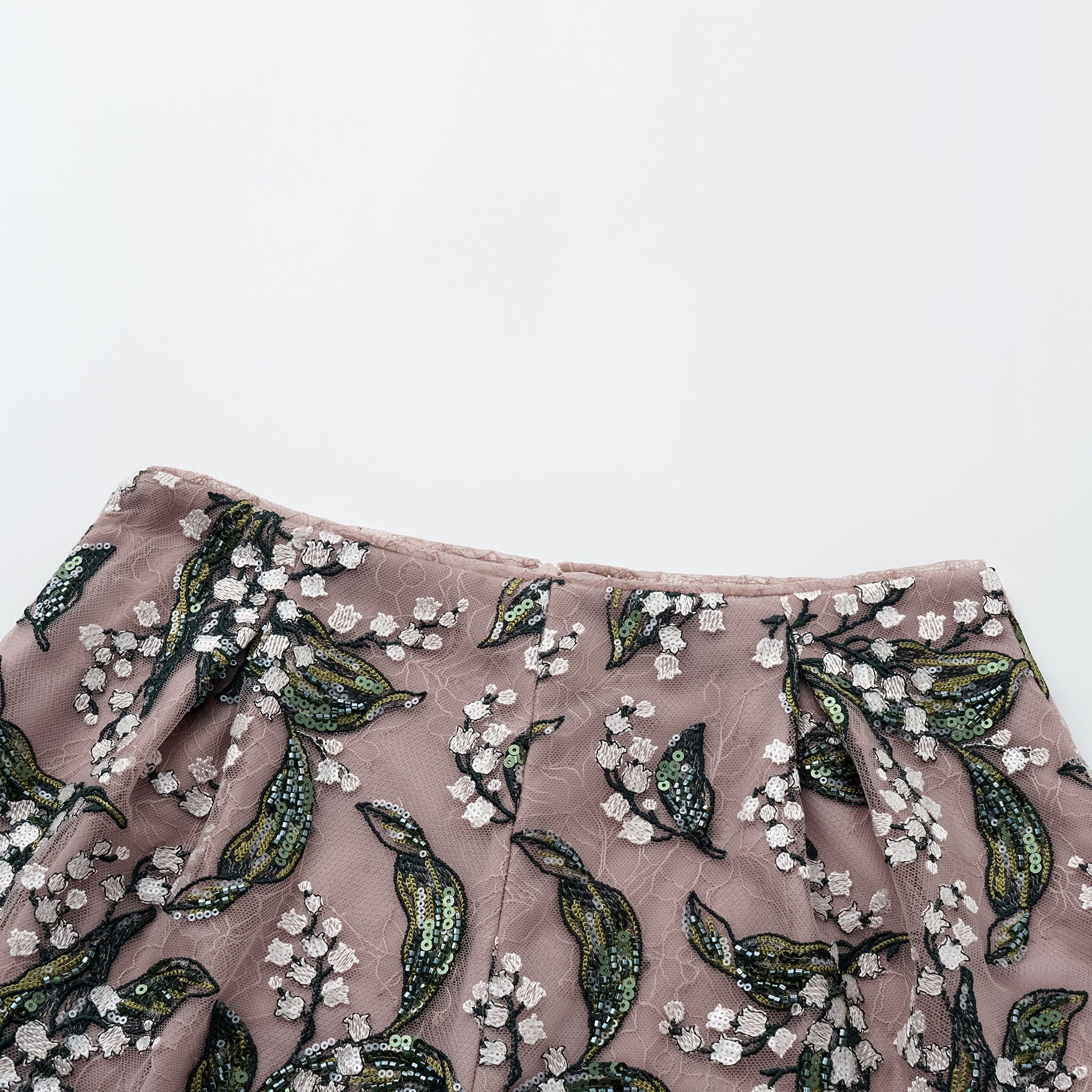 "Imperial Garden Teatime."  奢華珠繡蕾絲短褲—Jade Aroma翠影凝香