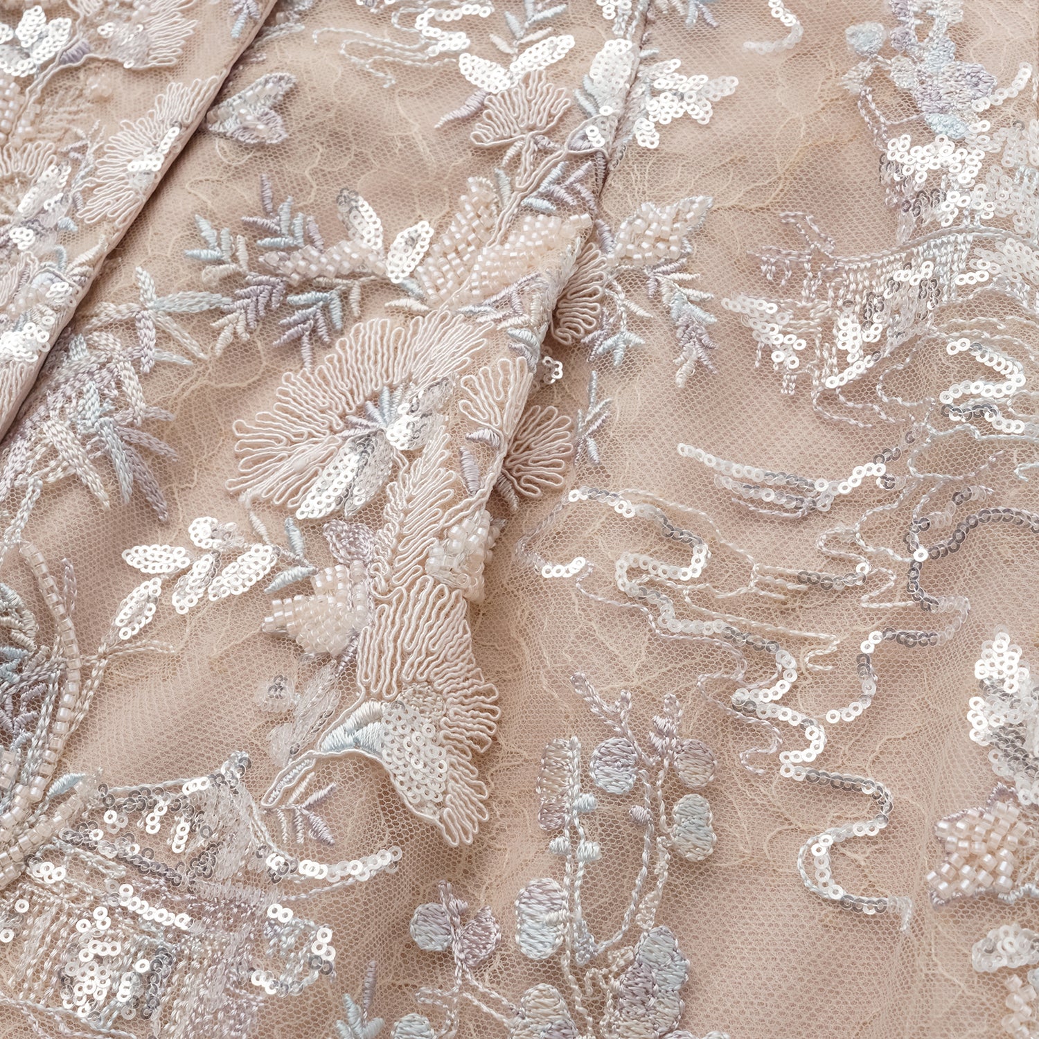 "Imperial Garden Teatime"點景白描奢華珠繡輕國風蕾絲短褲—Petal Silhouette花間影