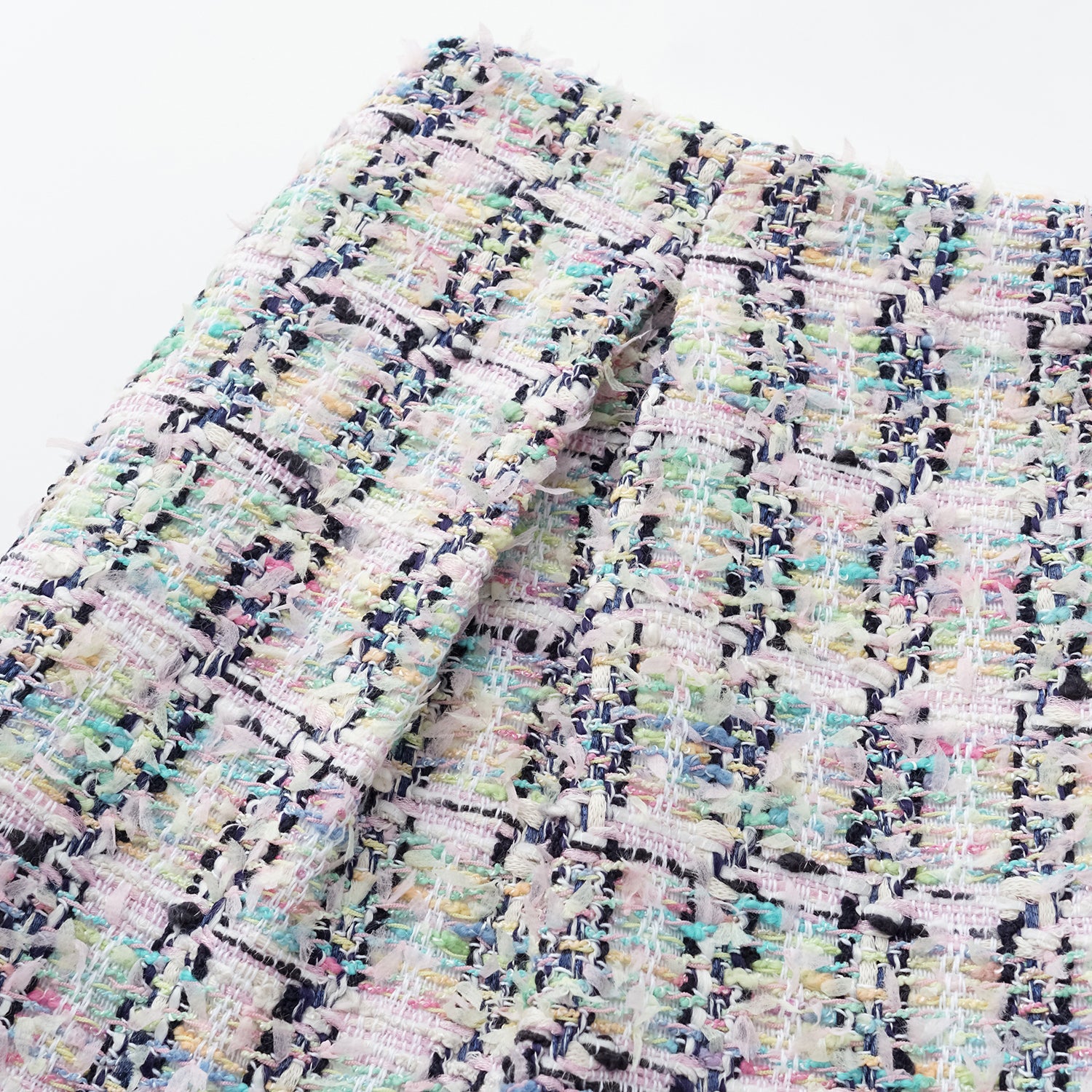 “Weekend at Monaco” 法國輕薄花呢短褲—Dewy Lawn野境綴影