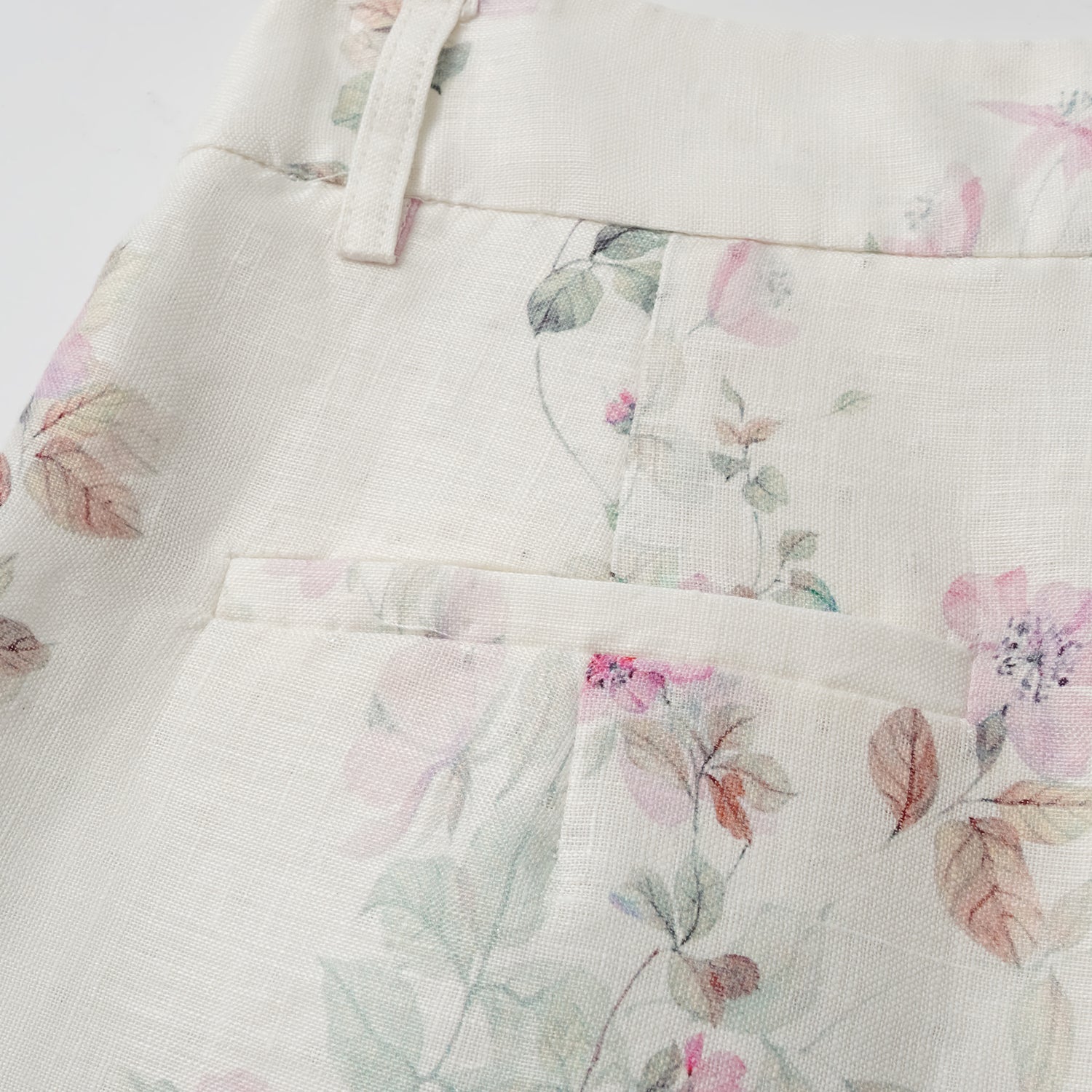 “春意” 義大利繪印藏鑽亞麻輕國風短褲—花枝映羽