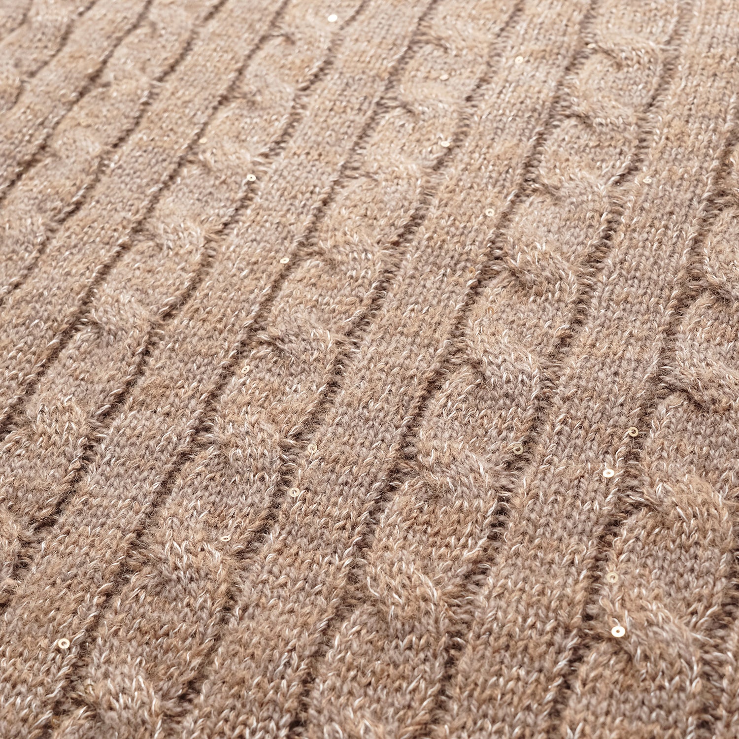 “Winter diary.” 100% Cashmere 亮片麻花編織針織背心—Harmony