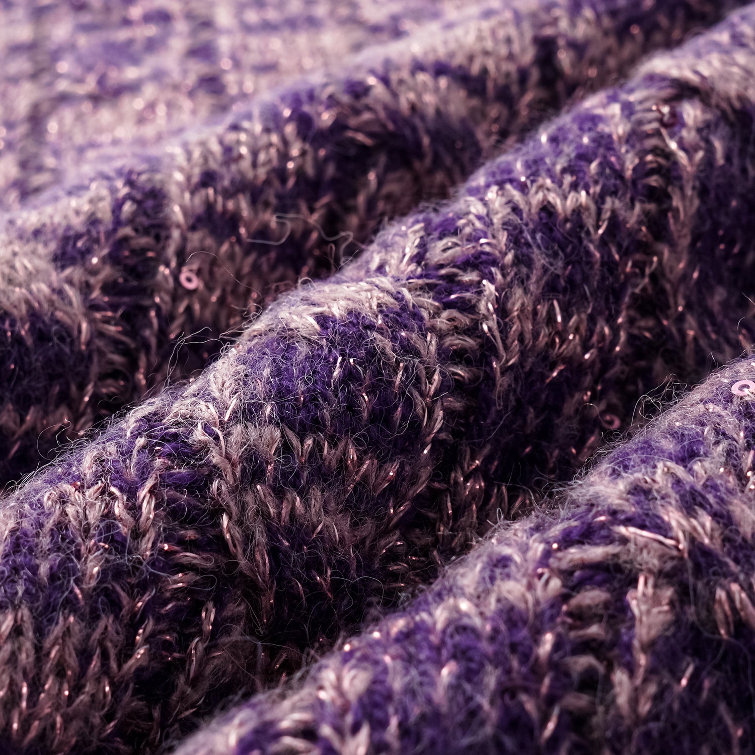 “Winter diary.” 100% Cashmere 亮片麻花編織針織背心—Charm