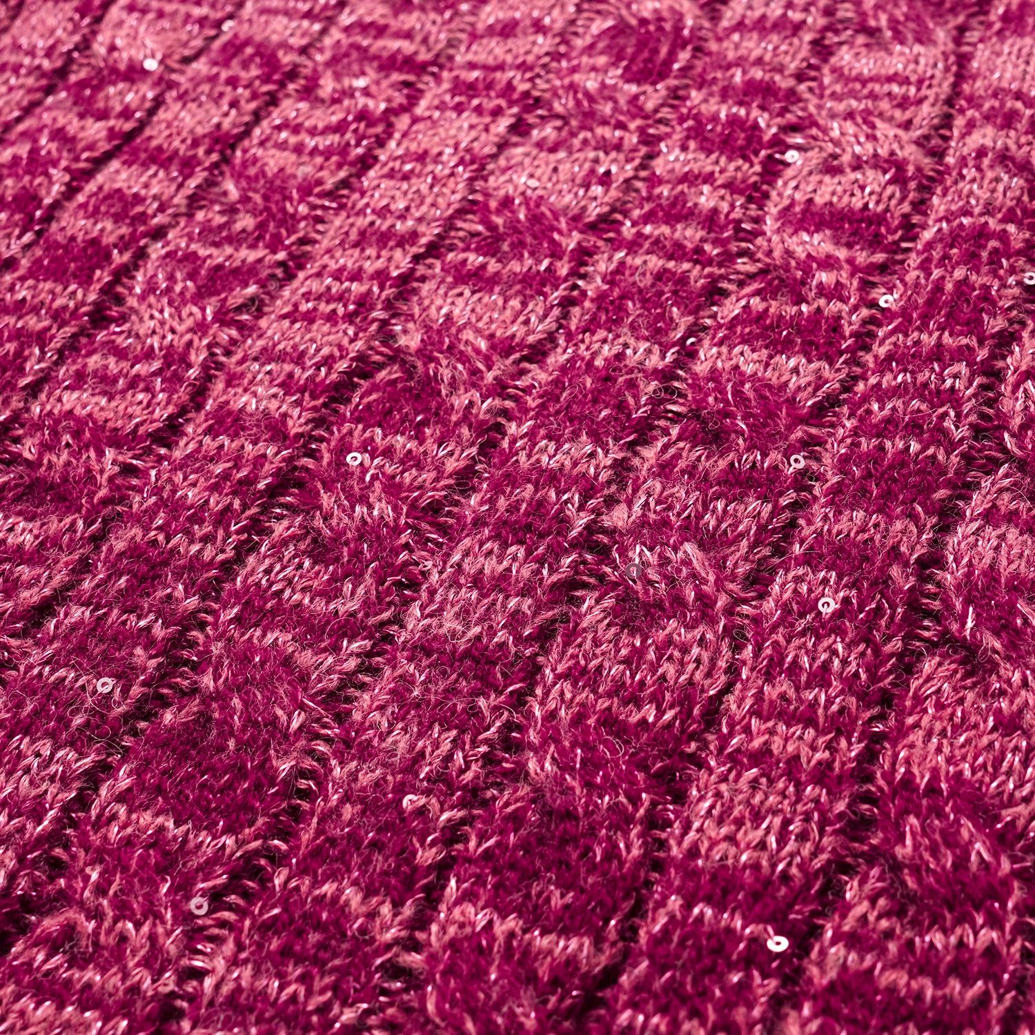 “Winter diary.” 100% Cashmere 亮片麻花編織針織背心—Luck