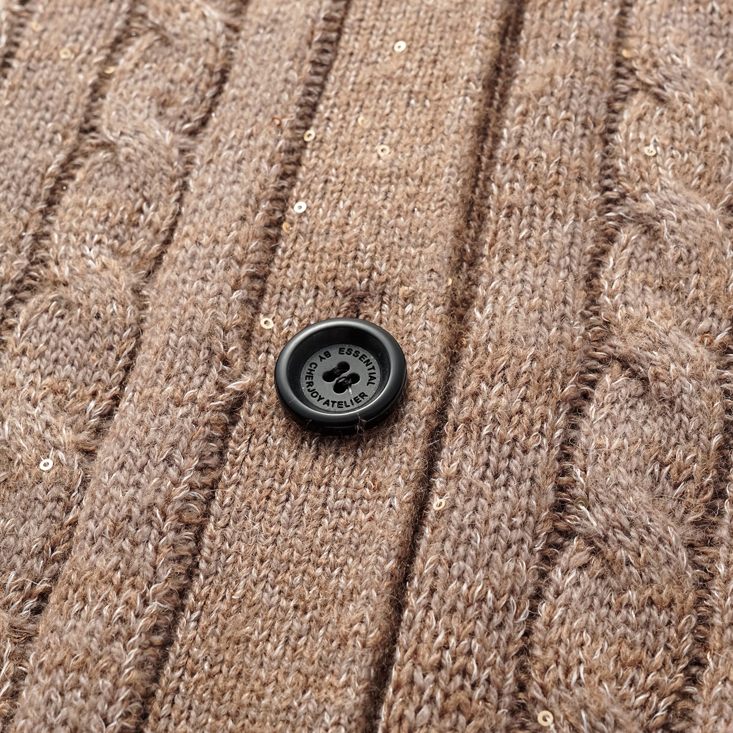 “Winter diary.” 100% Cashmere 亮片麻花編織針織開衫—Harmony