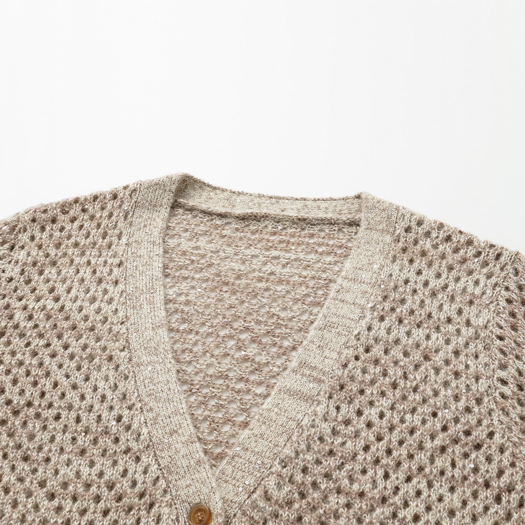 "Chelsea Citywalk." 100% Cashmere 亮片蕾絲編織工藝針織開衫—Almond Cappuccino