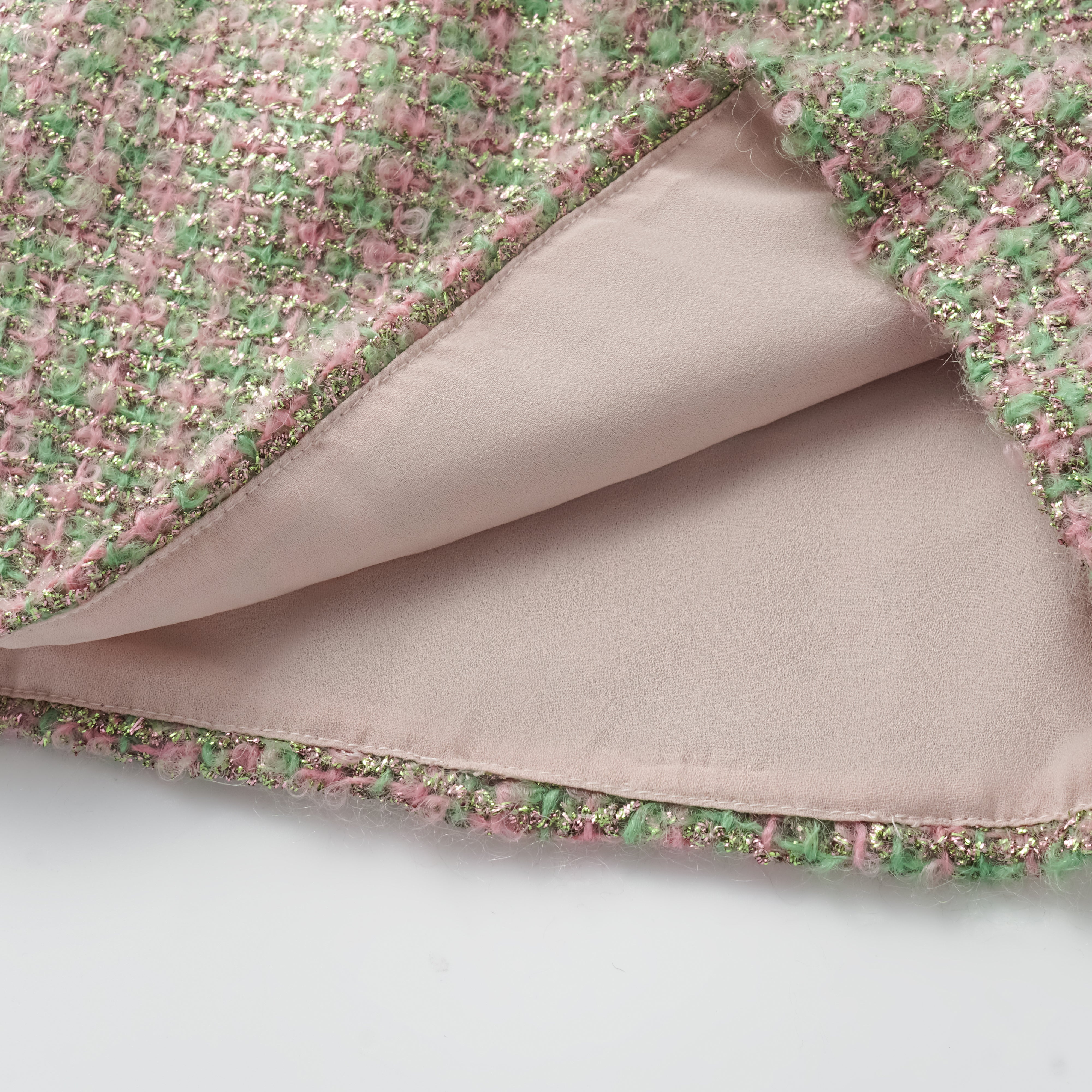 “Breeze boucle" 英國頂級輕薄花呢短褲—Easter Garden